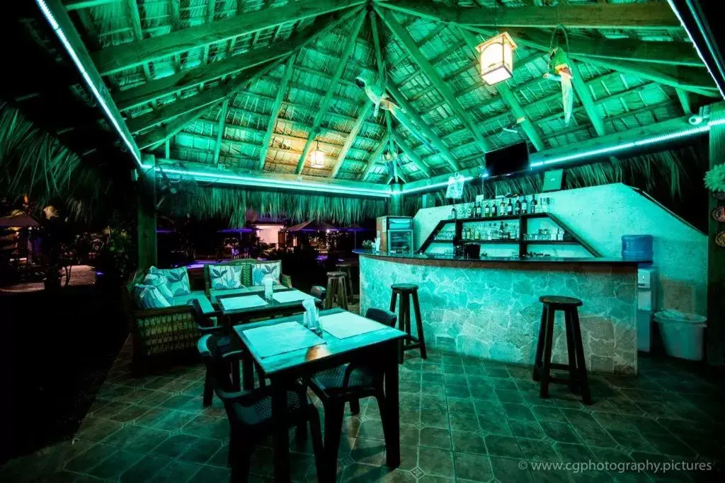 Lounge or bar, Restaurant/Places to Eat in Diamond Hotel Cabarete