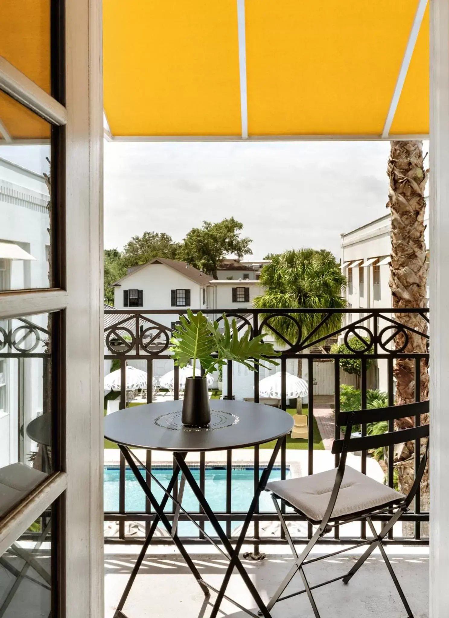 Photo of the whole room, Balcony/Terrace in Kimpton Brice Hotel, an IHG Hotel