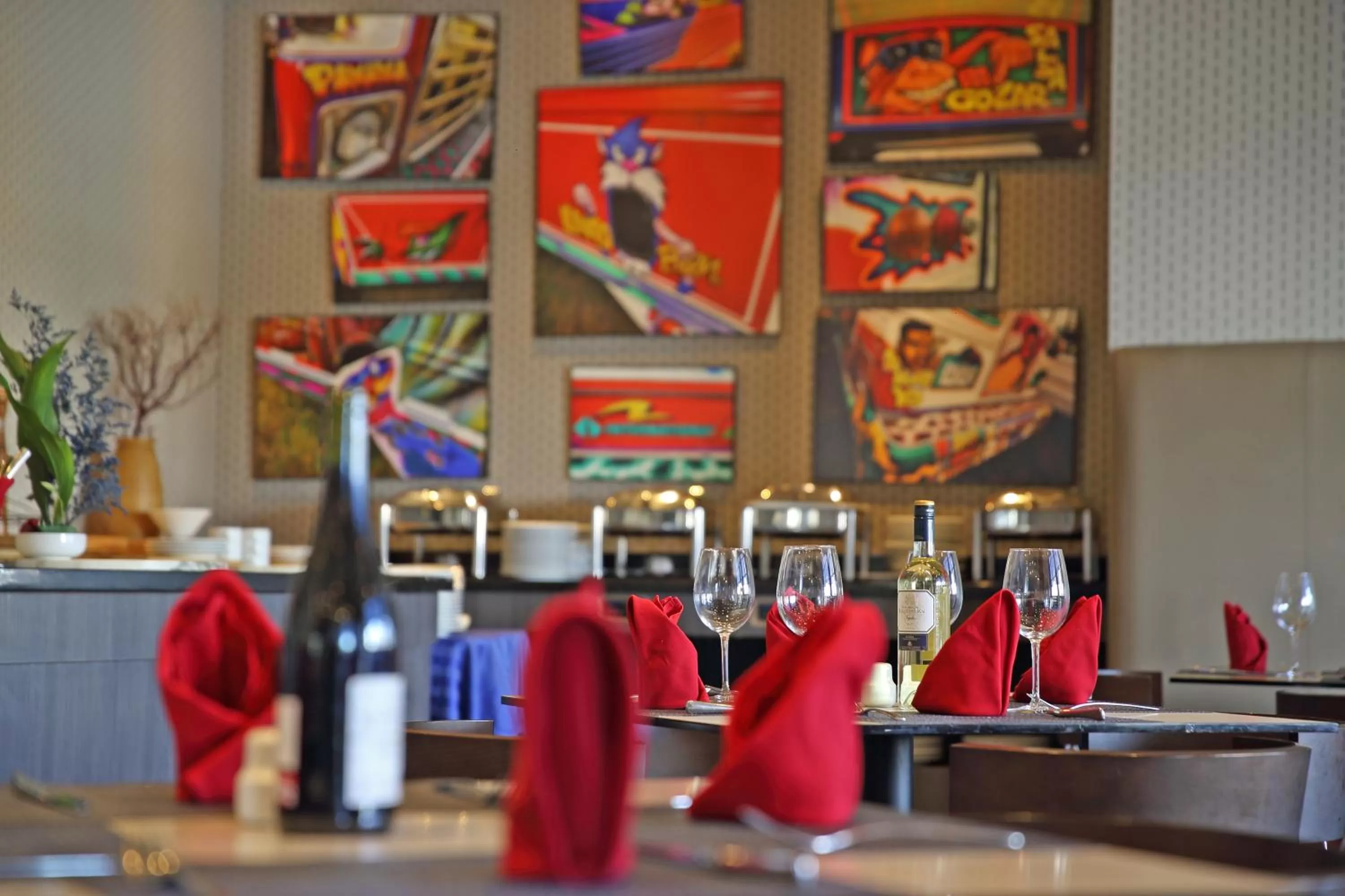 Restaurant/places to eat in Novotel Panama City