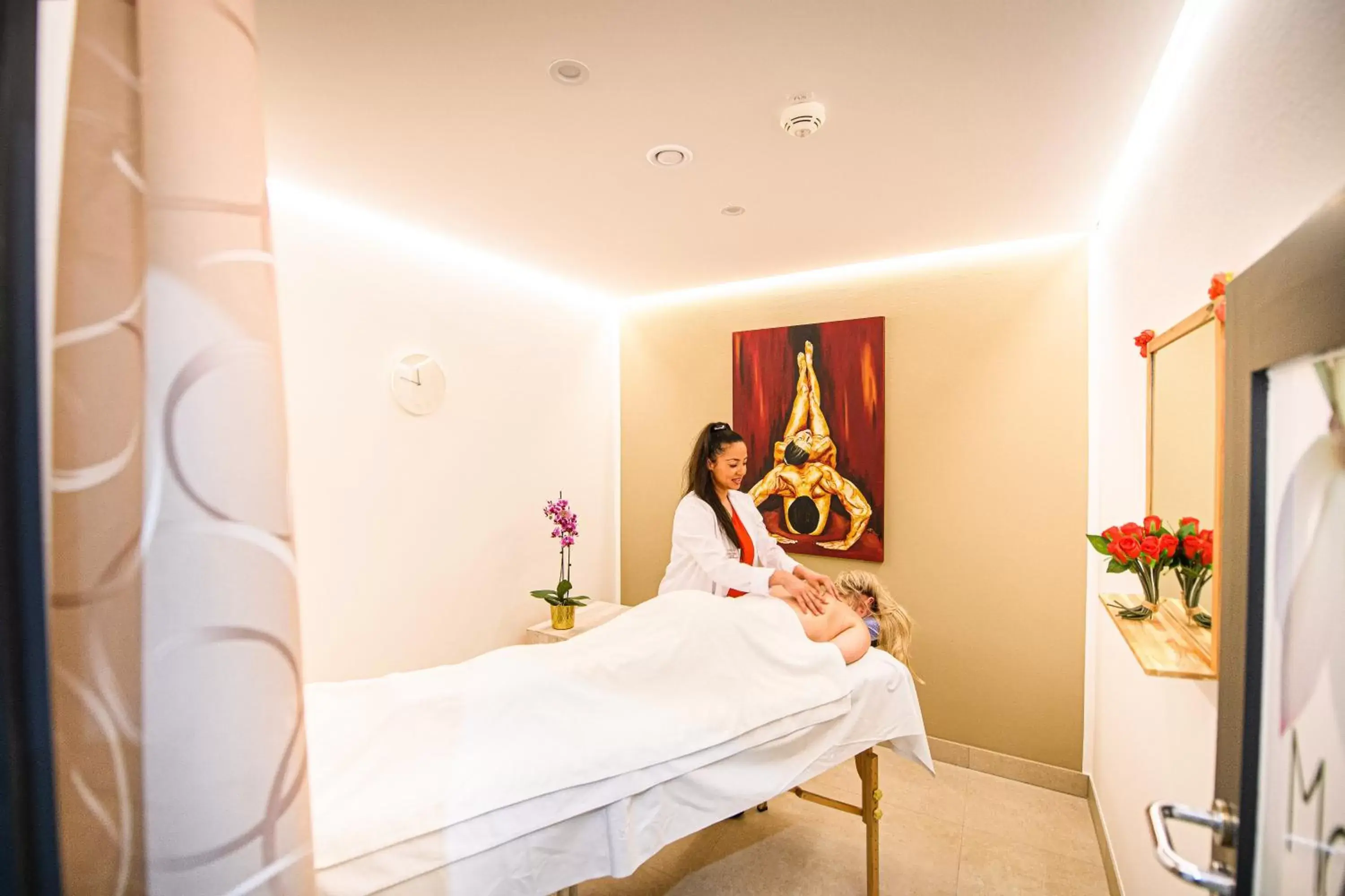 Spa and wellness centre/facilities in Holiday Inn Lübeck by IHG Spa and wellness centre/facilities in Holiday Inn Lübeck by IHG