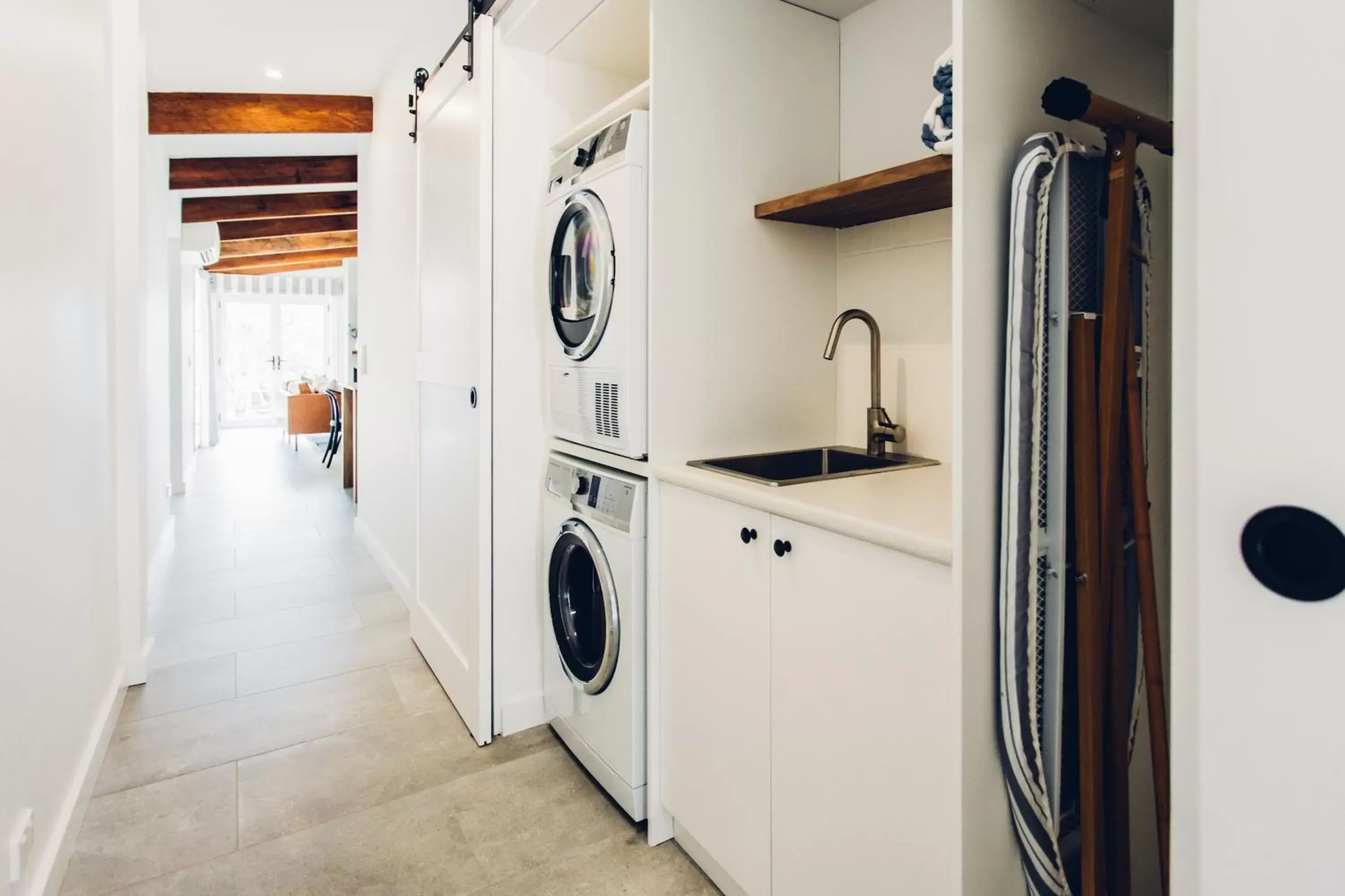 Kitchen or kitchenette, Kitchen/Kitchenette in The Lodge Bellingen