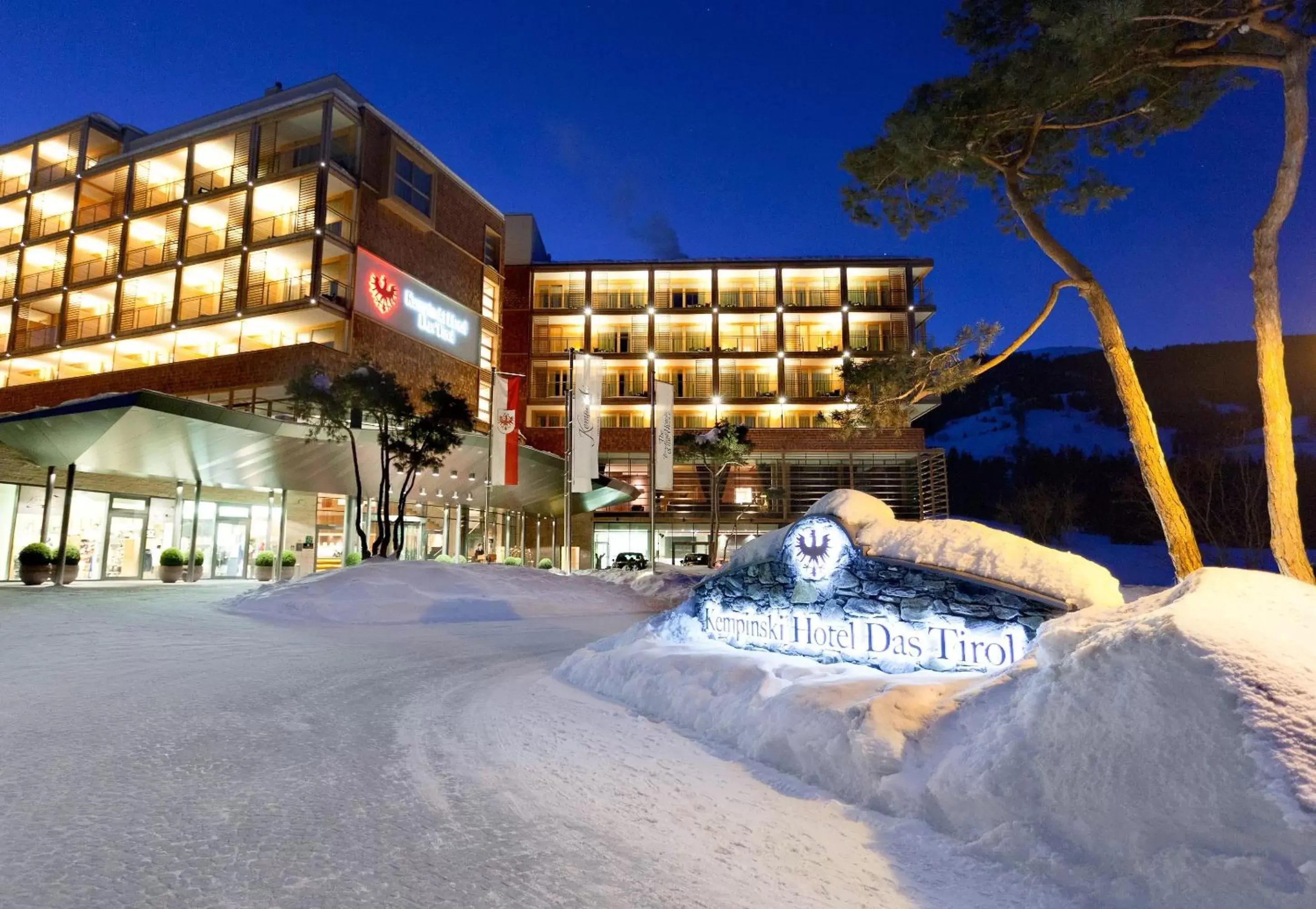 Facade/entrance, Winter in Kempinski Hotel Das Tirol
