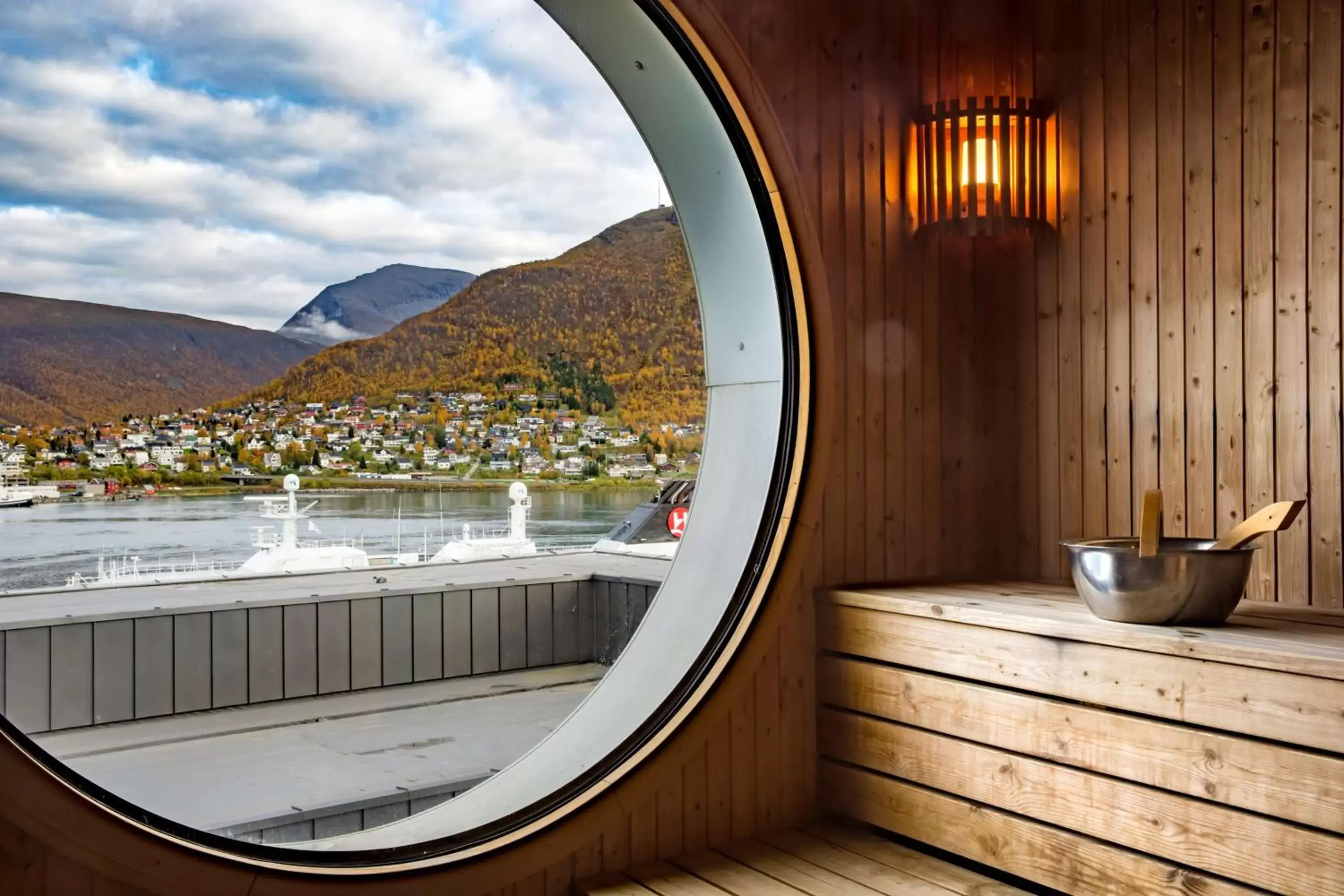 Property building in Radisson Blu Hotel Tromsø