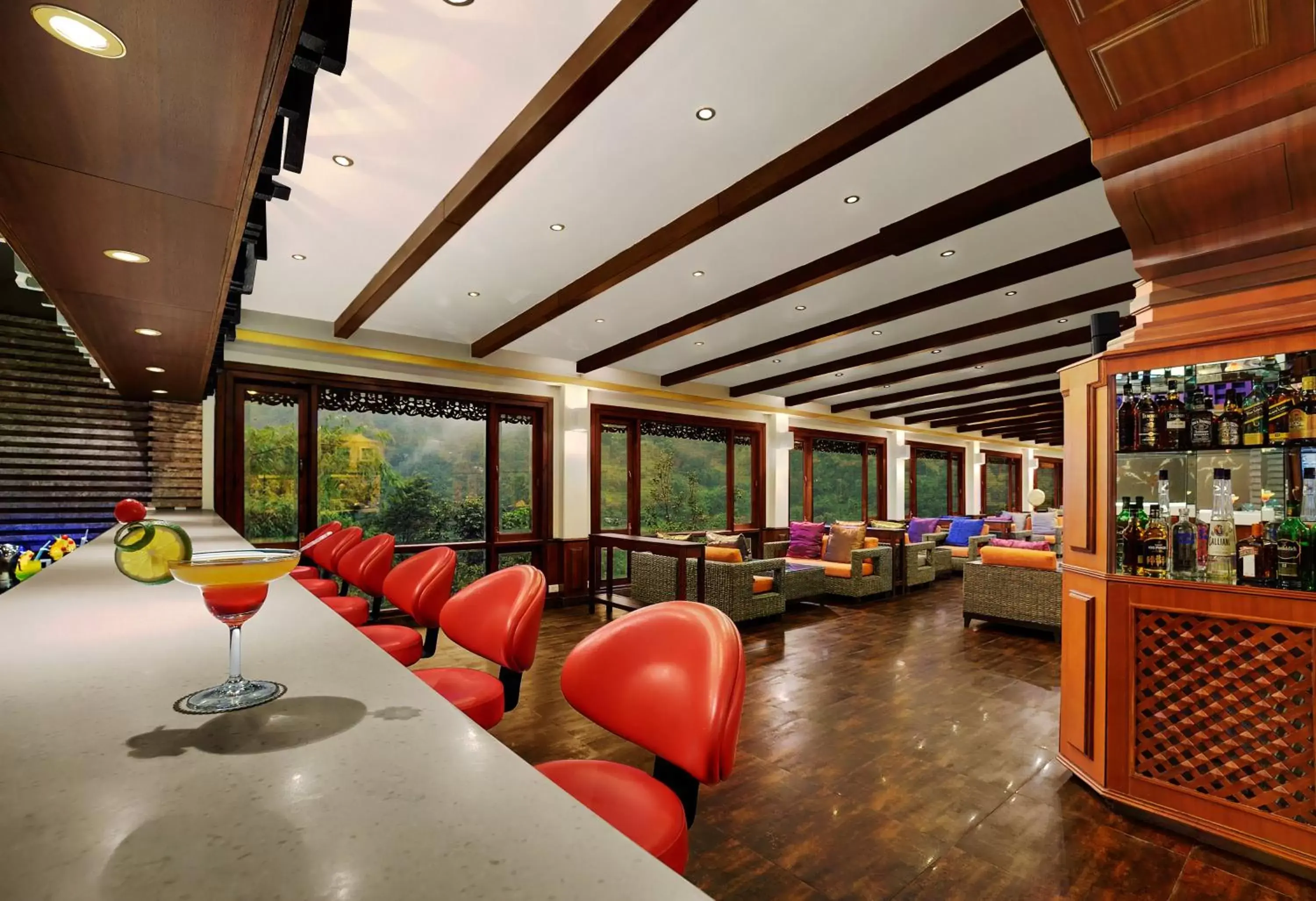 Lounge or bar, Lounge/Bar in Mayfair Spa Resort & Casino