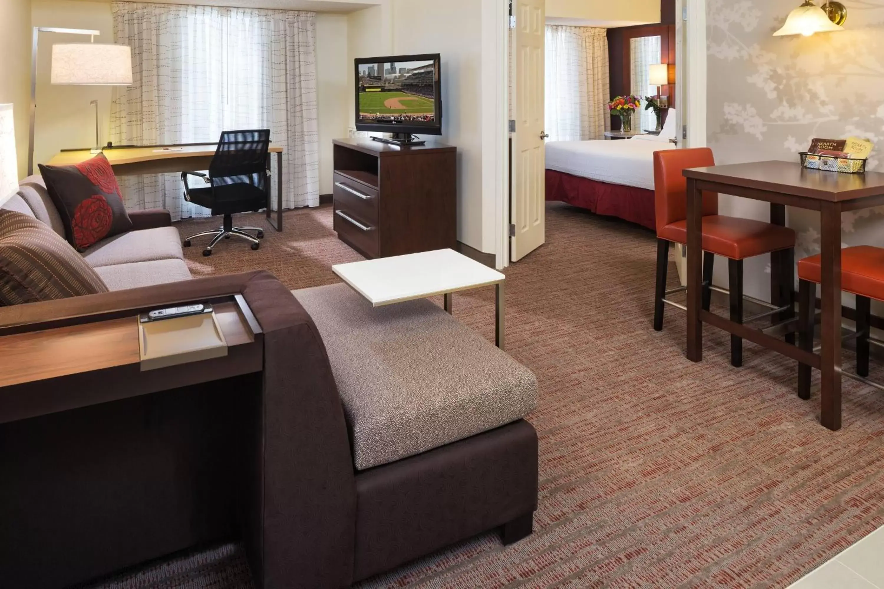 Living room, Seating Area in Residence Inn Minneapolis Downtown/City Center