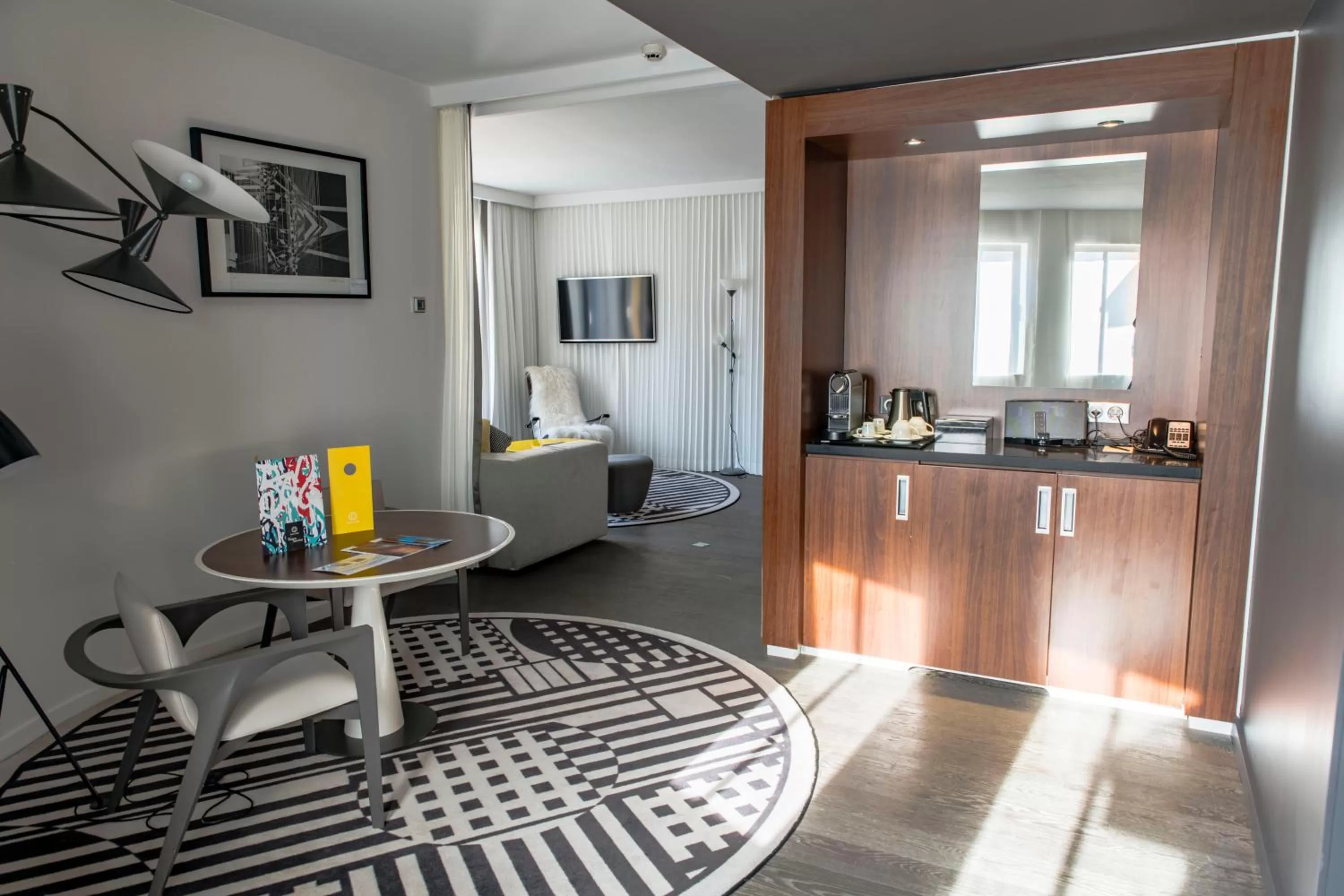 Seating area in Molitor Hotel & Spa Paris - MGallery Collection