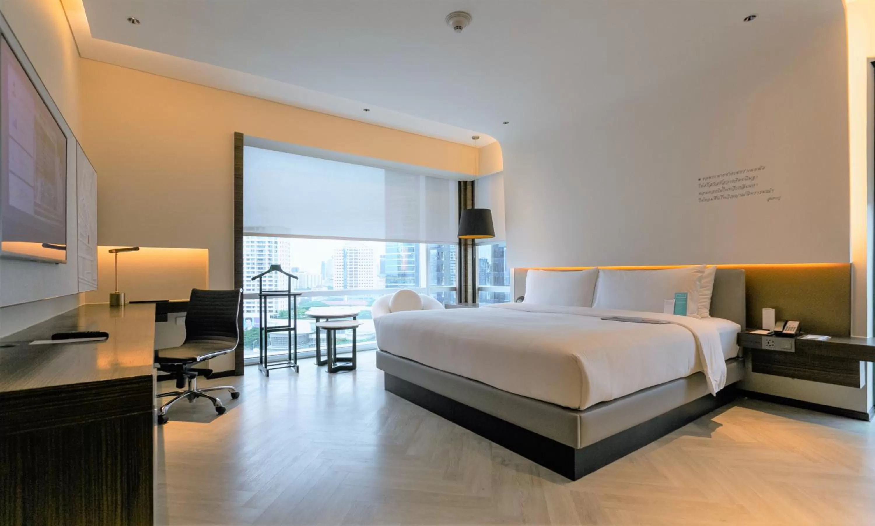 Bed in Le Meridien Bangkok