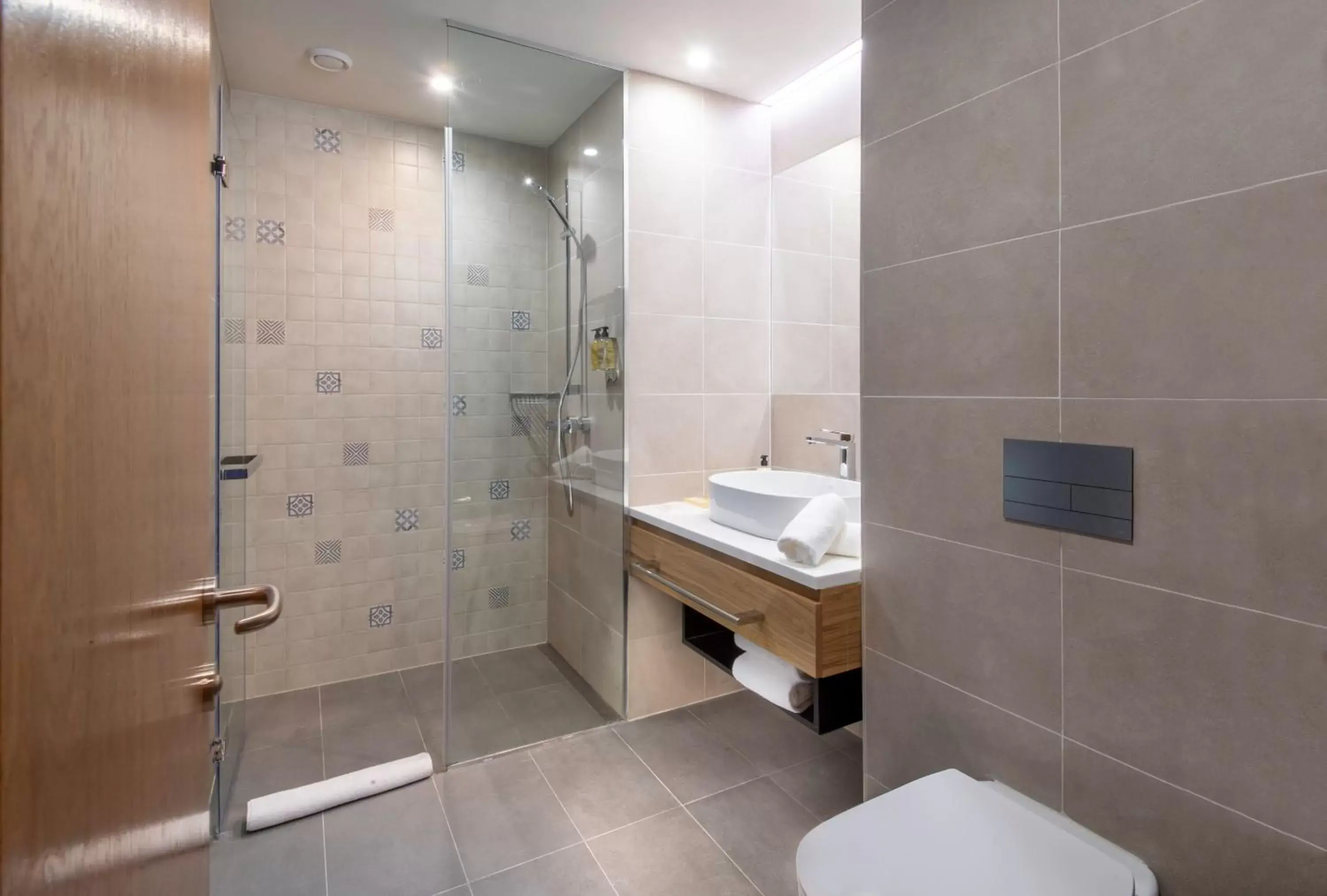 Bathroom in Holiday Inn Yerevan - Republic Square, an IHG Hotel