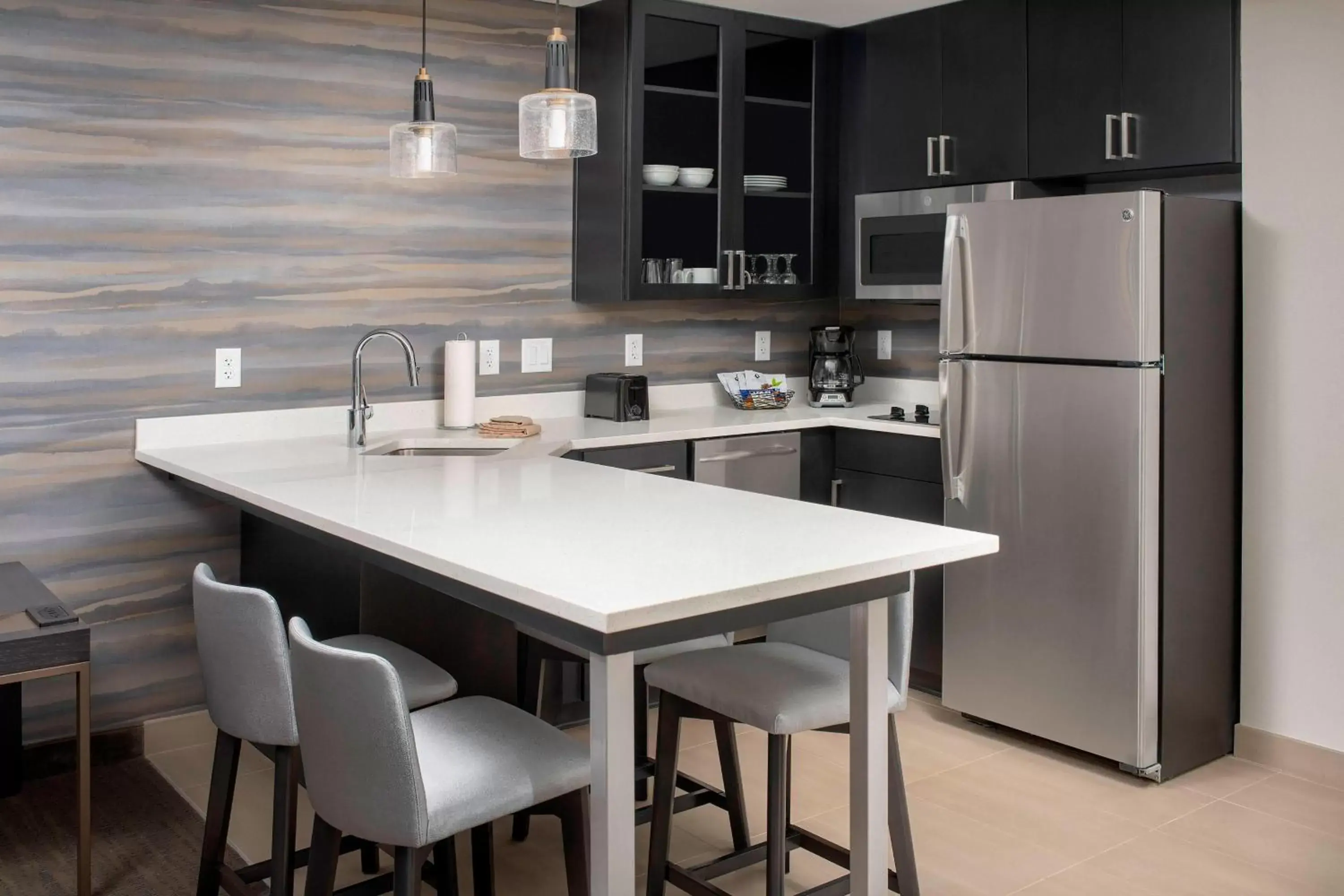 Kitchen or kitchenette, Kitchen/Kitchenette in Residence Inn by Marriott Lubbock Southwest