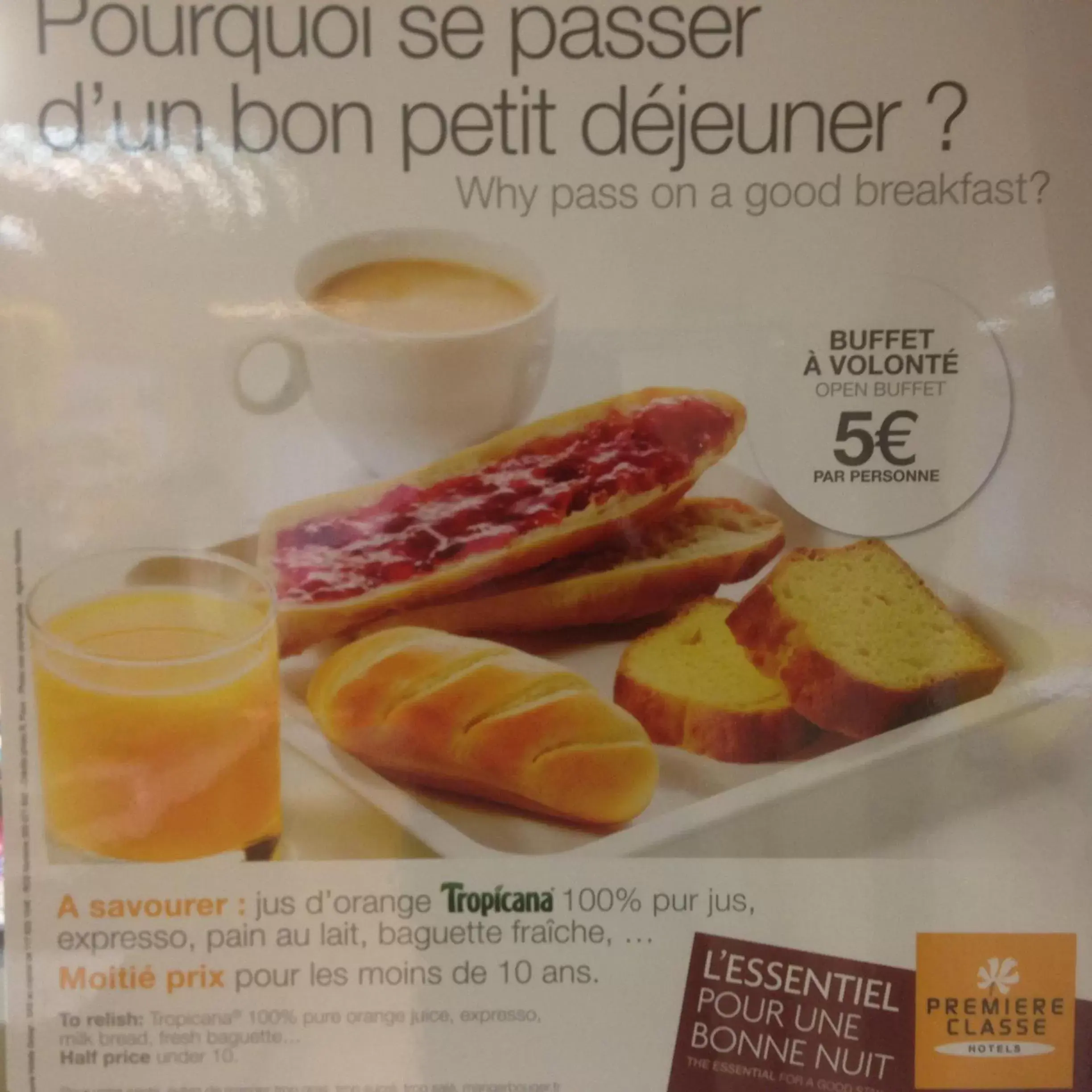 Buffet breakfast in Premiere Classe Niort Est La Creche