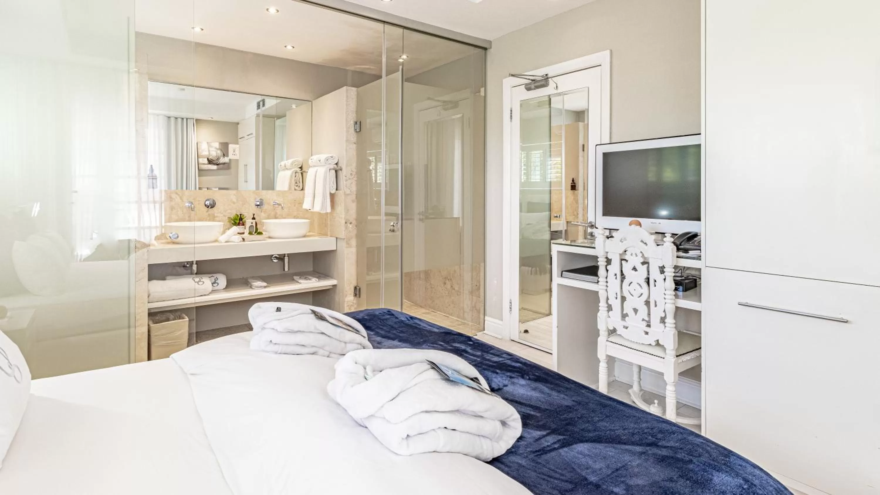 Bed in The Glen Boutique Hotel & Spa