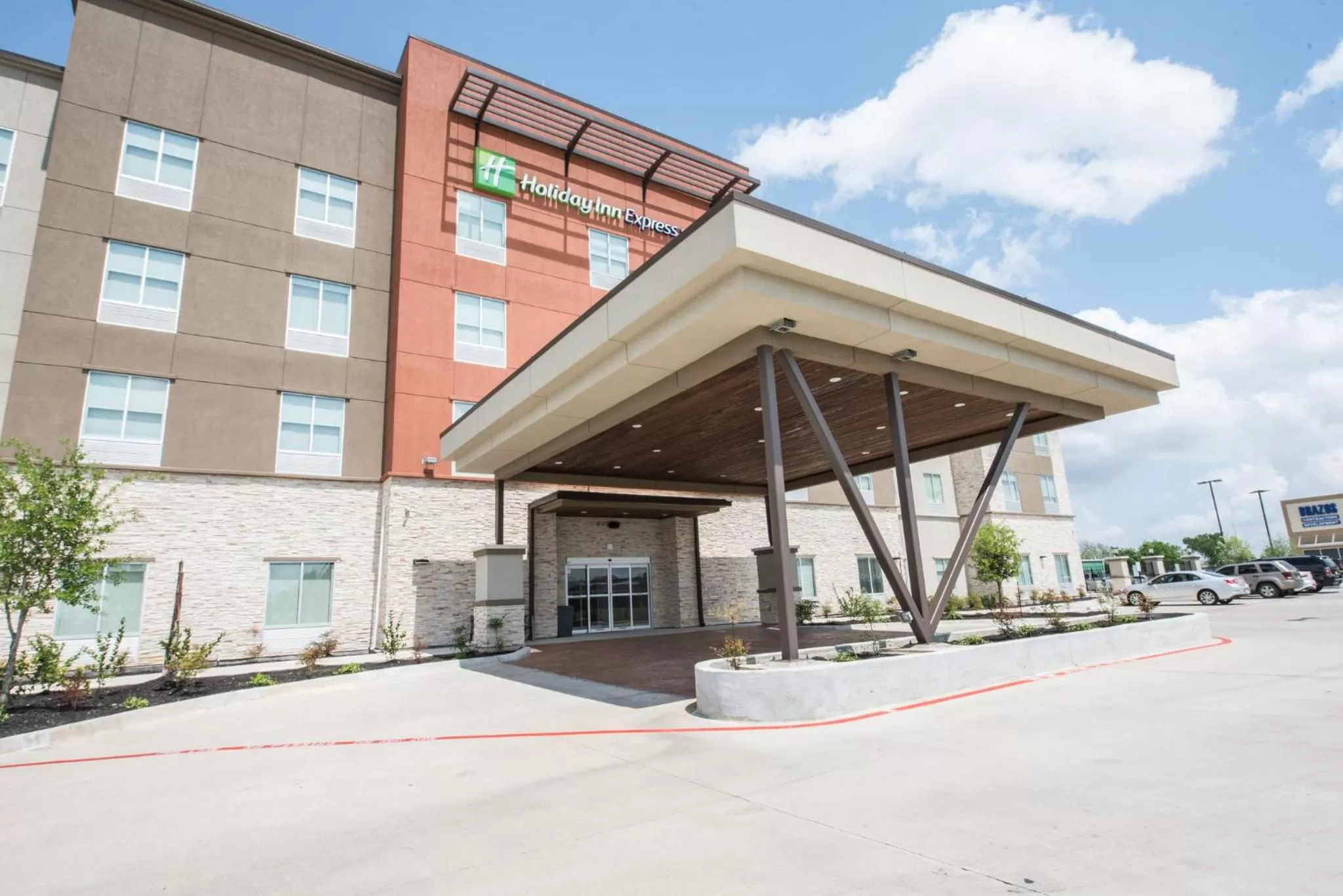 Property building in Holiday Inn Express & Suites Houston - Hobby Airport Area by IHG