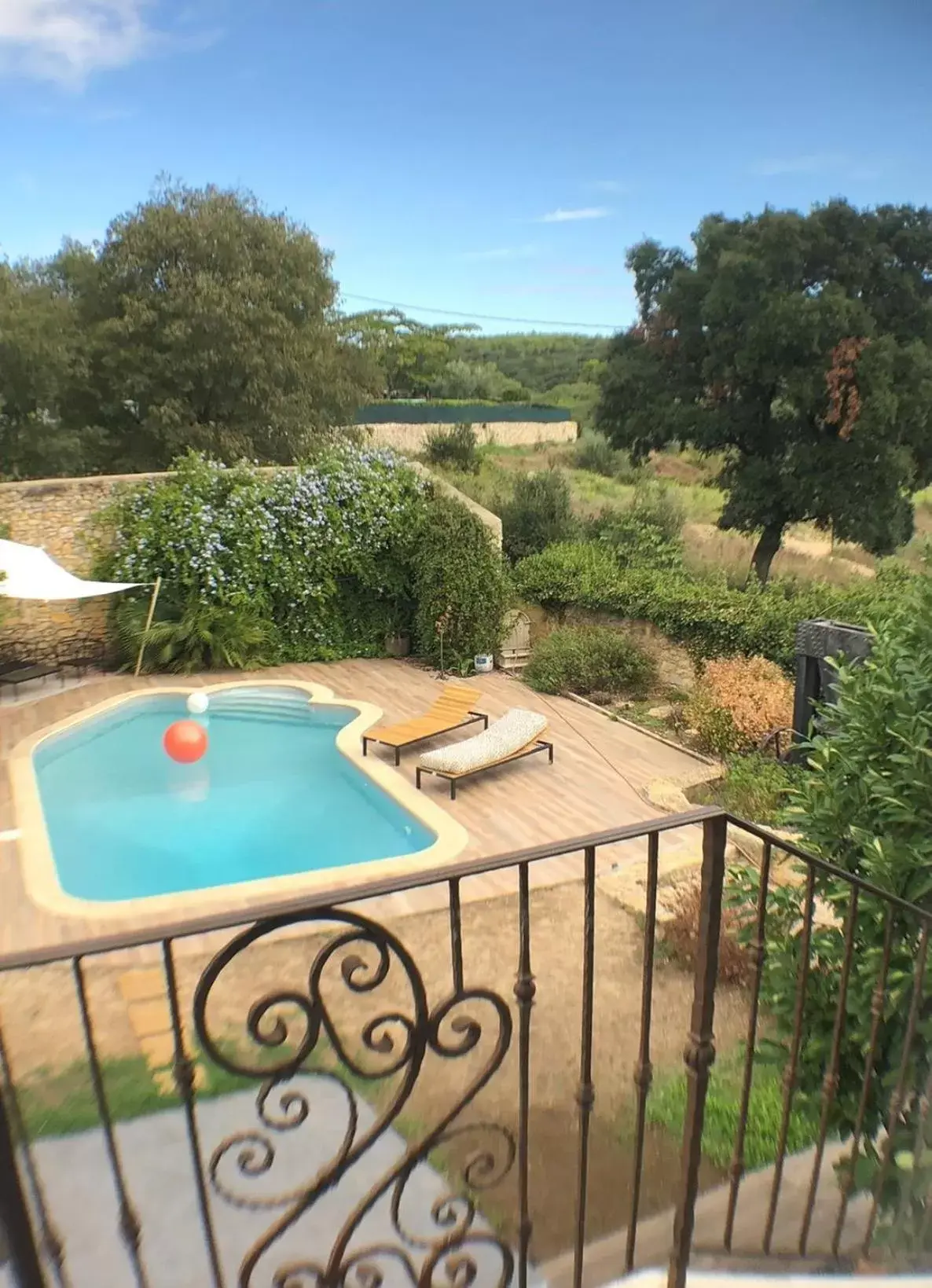 Natural landscape, Pool View in Le Mas des Oliviers Nîmes