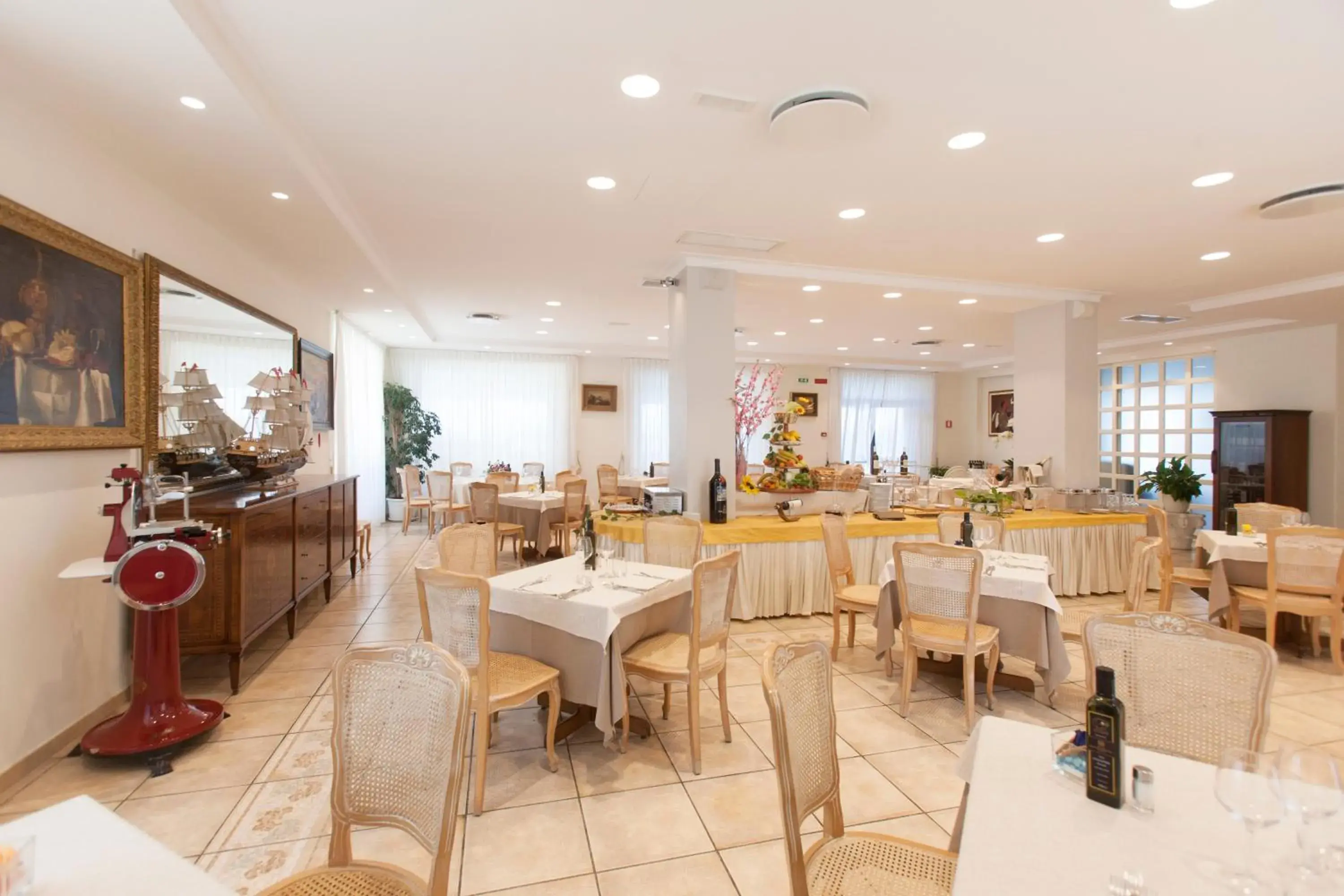 Restaurant/places to eat in Baia D'Argento Restaurant/places to eat in Baia D'Argento