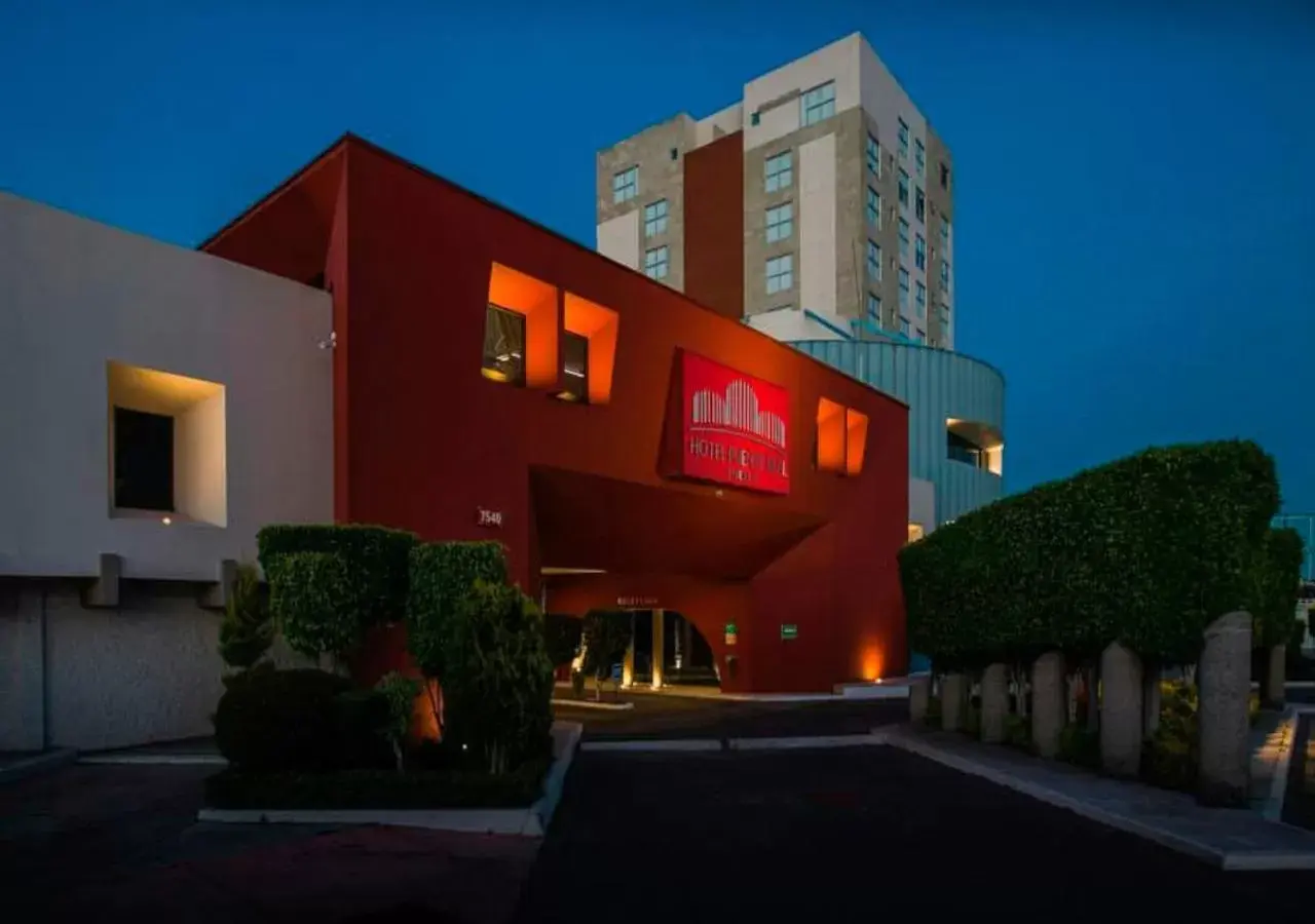 Facade/entrance, Property Building in Hotel Puente Real