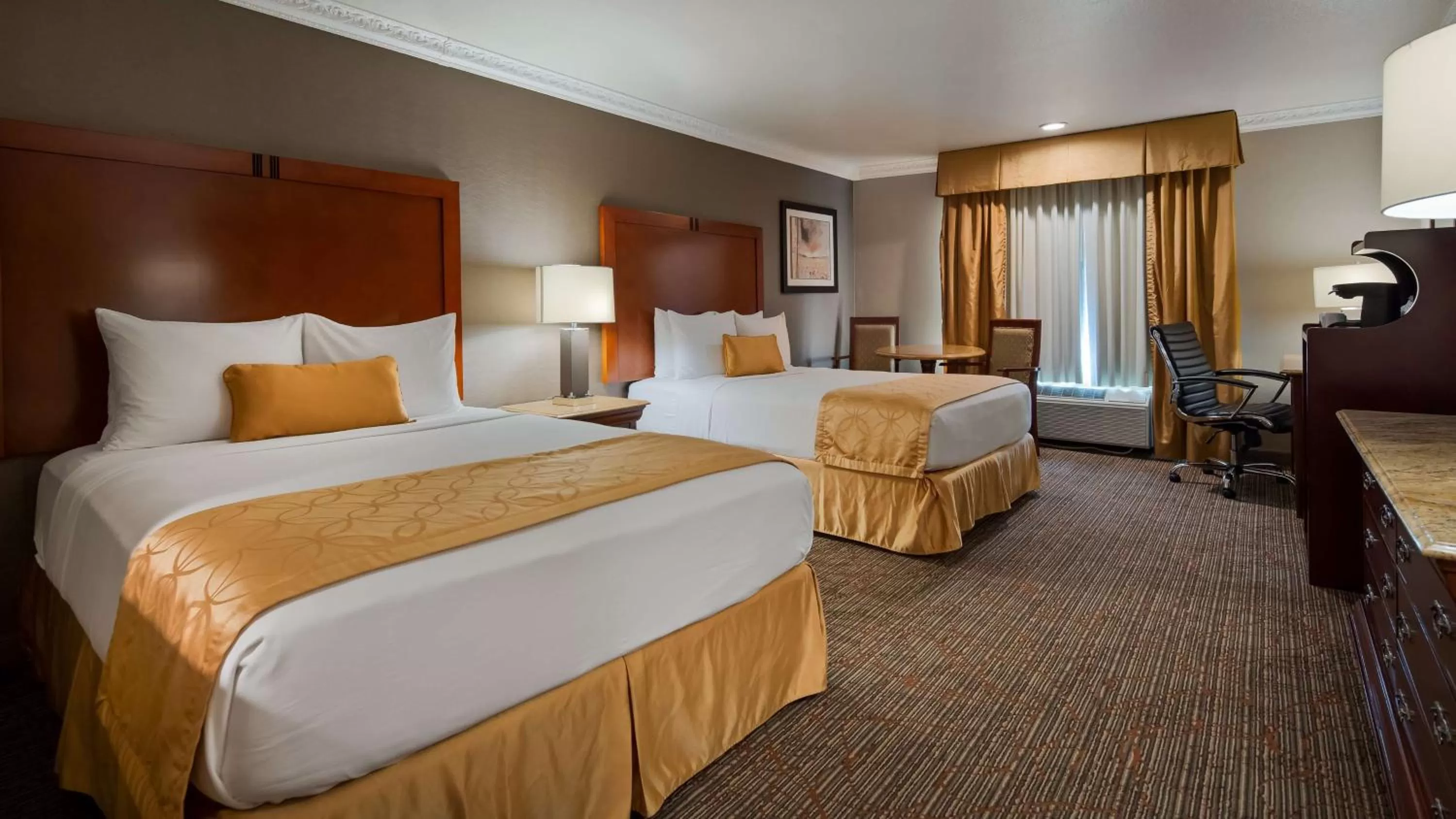 Queen Room with Two Queen Beds and Roll-In Shower - Mobility Access/Non-Smoking in Best Western Plus Newport Mesa Inn