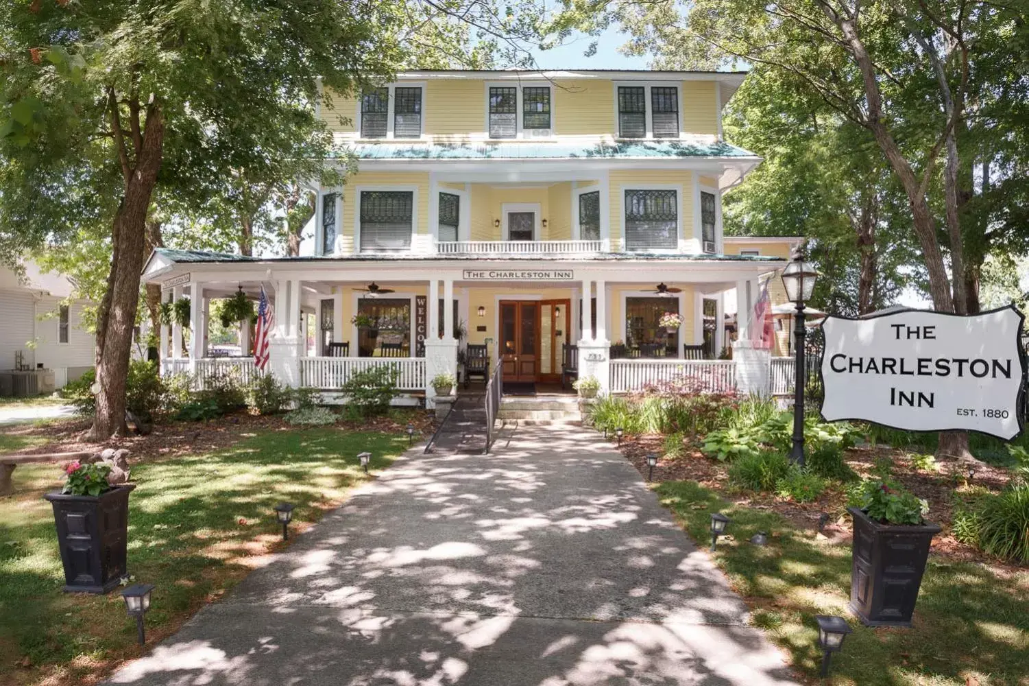 Property Building in The Charleston Inn