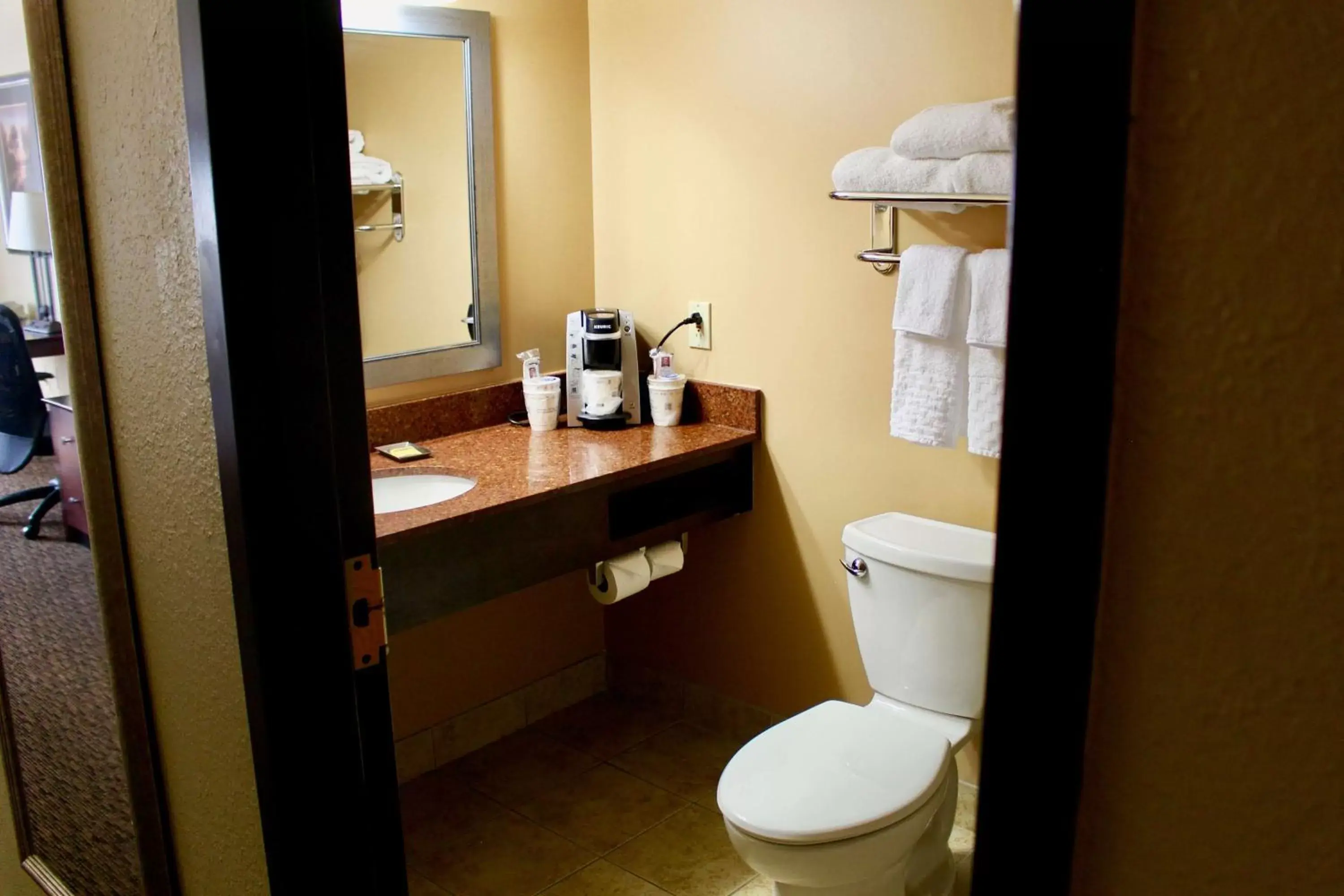 Bathroom in Best Western Plus Dakota Ridge