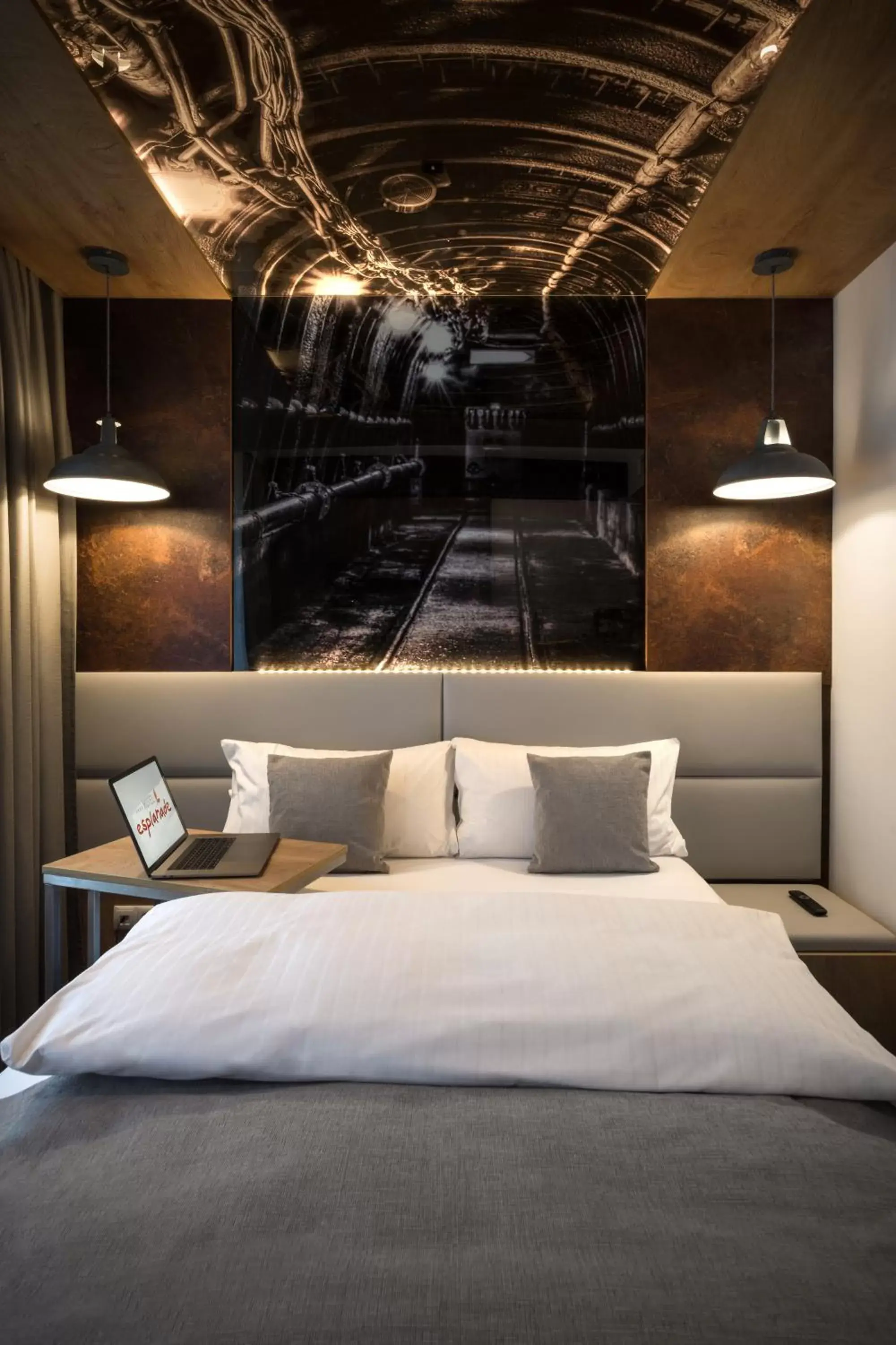 Bed in Hotel Esplanade Dortmund