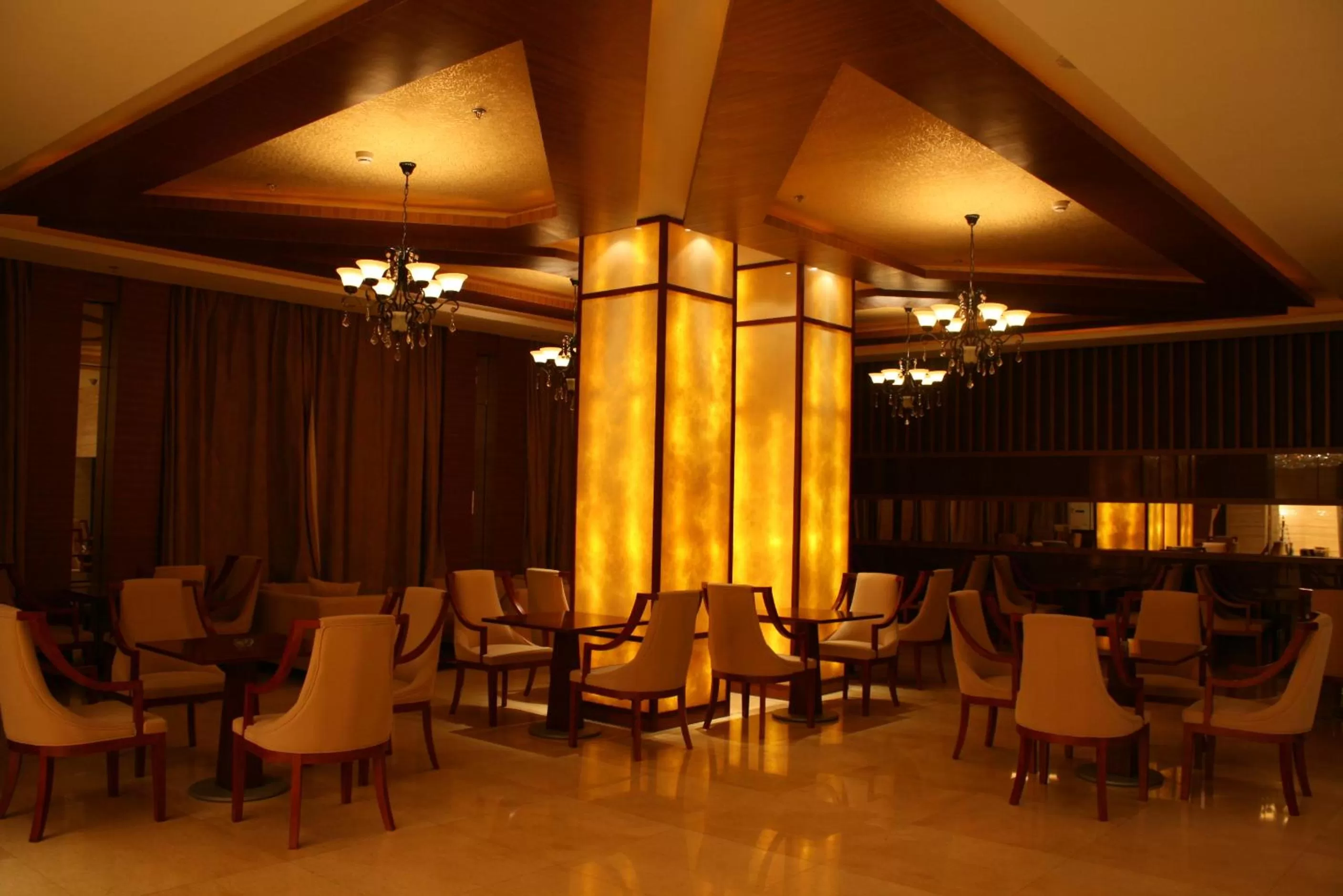 Restaurant/places to eat in Sogecoa Golden Peacock