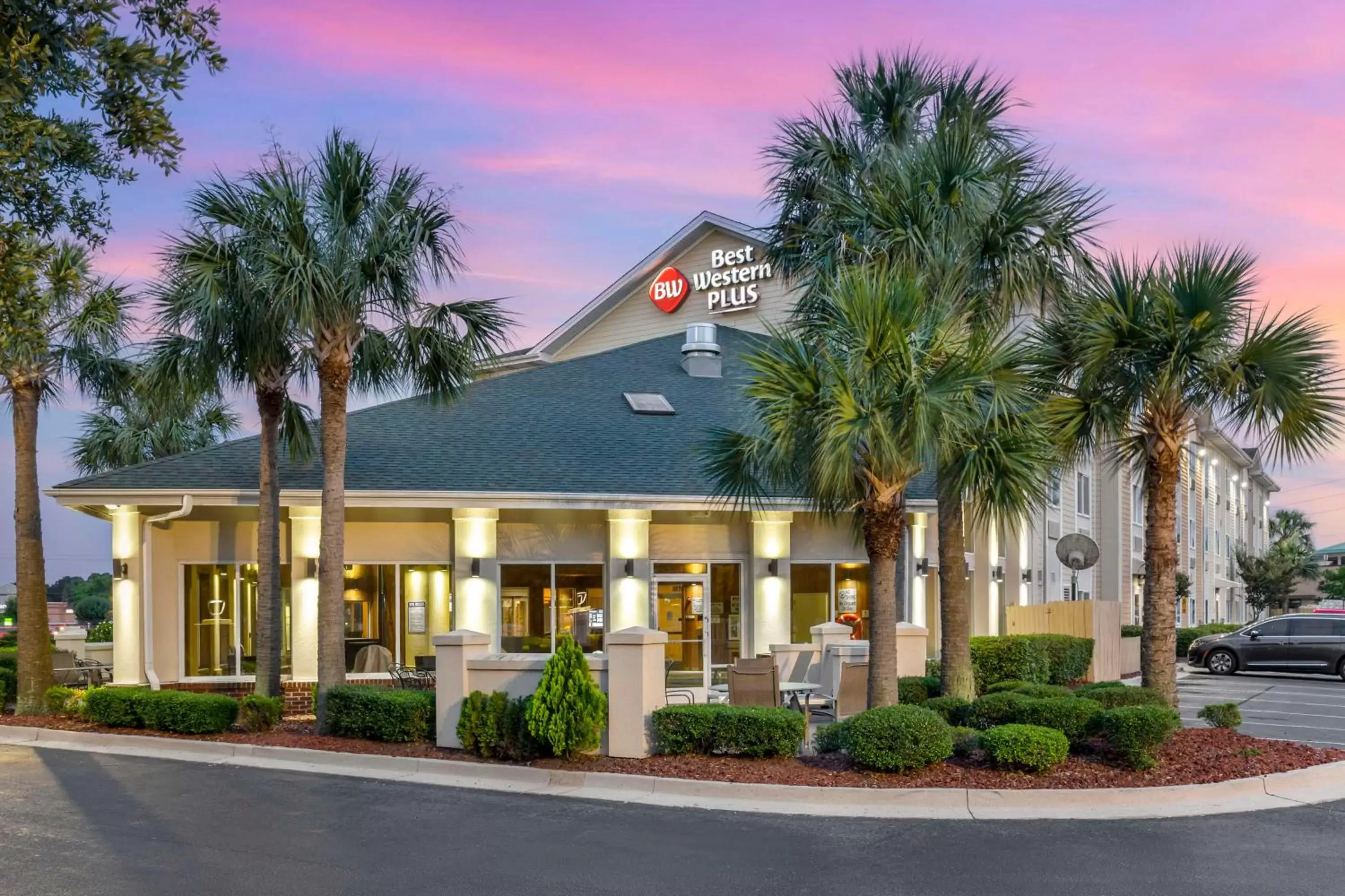 Property Building in Best Western Plus Wilmington/Carolina Beach