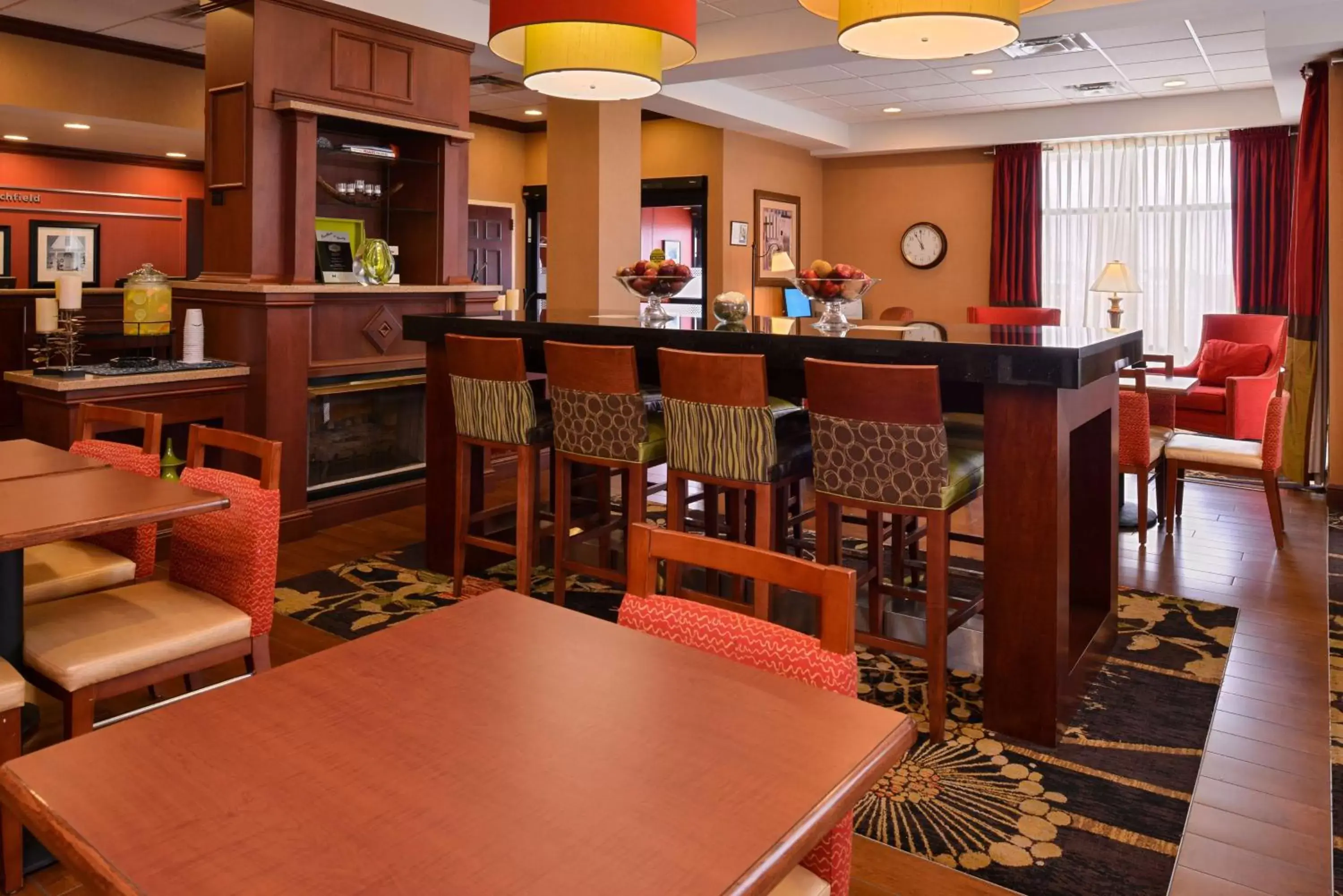 Lobby or reception in Hampton Inn Litchfield