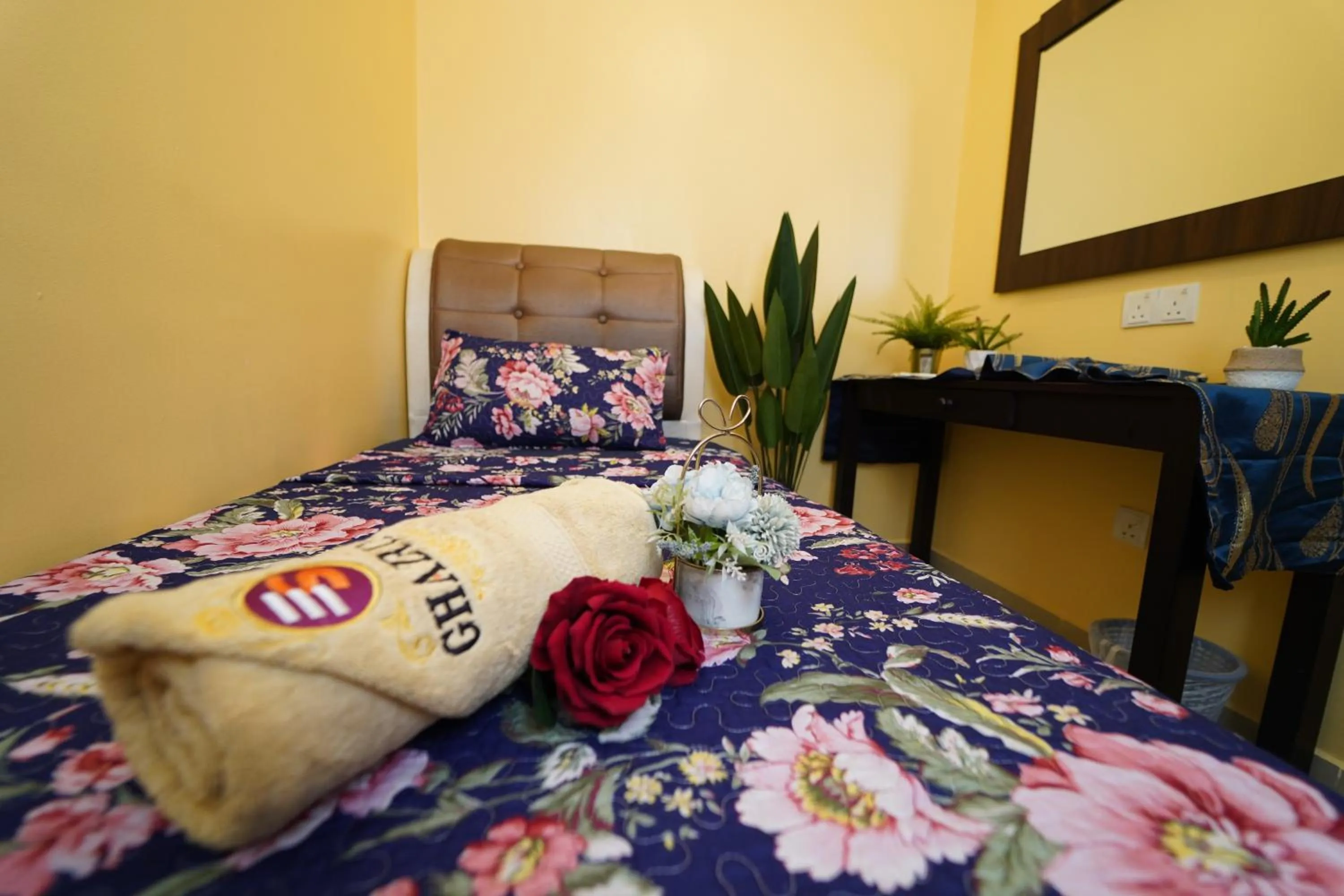 Bed in Ghazrin's Classic Hotel JB