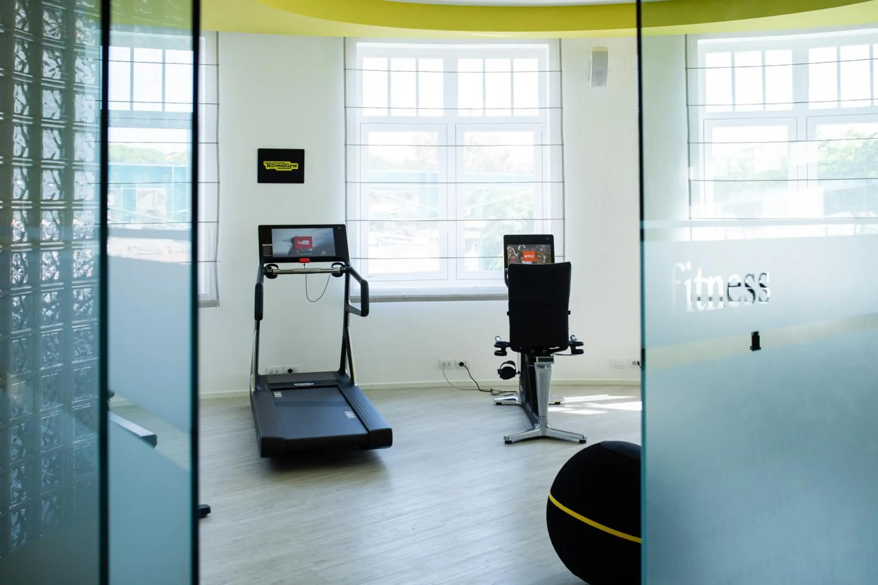 Fitness centre/facilities, Fitness Center/Facilities in Hotel Savoy