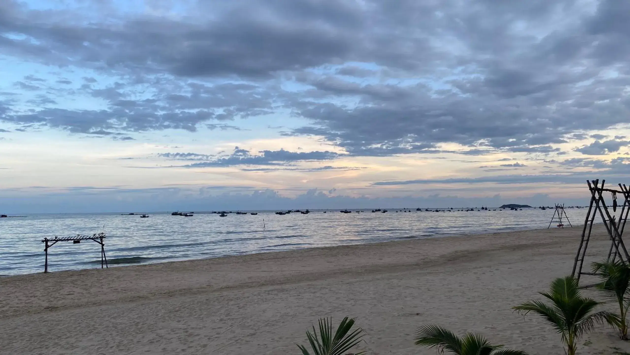 Beach in Pandanus Resort