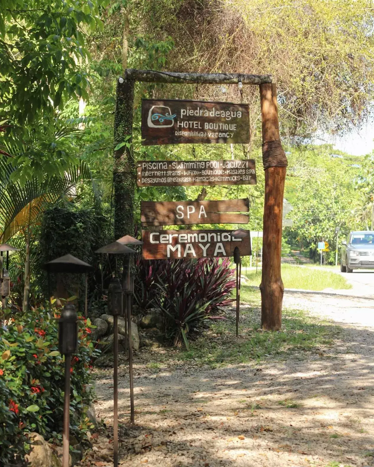 Facade/entrance in Piedra de Agua Palenque