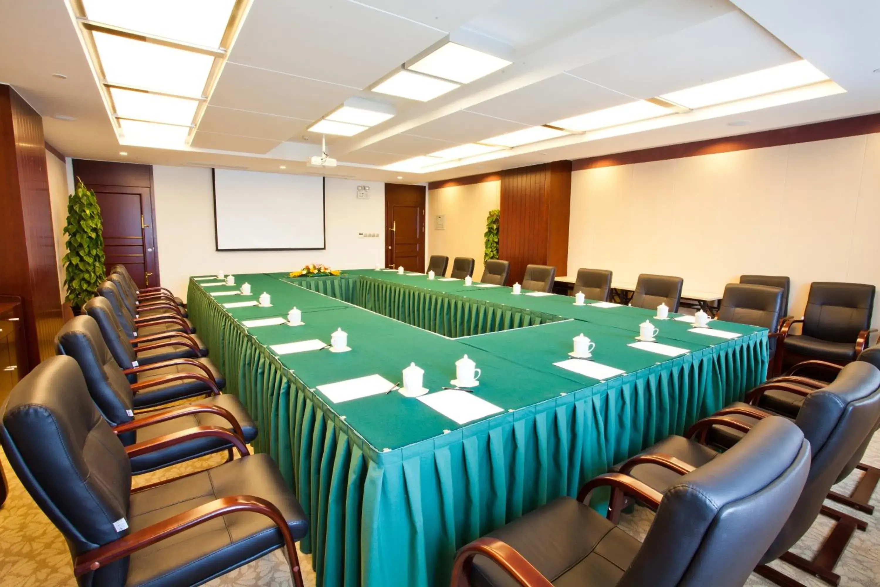 Business facilities in Beijing Guizhou Hotel