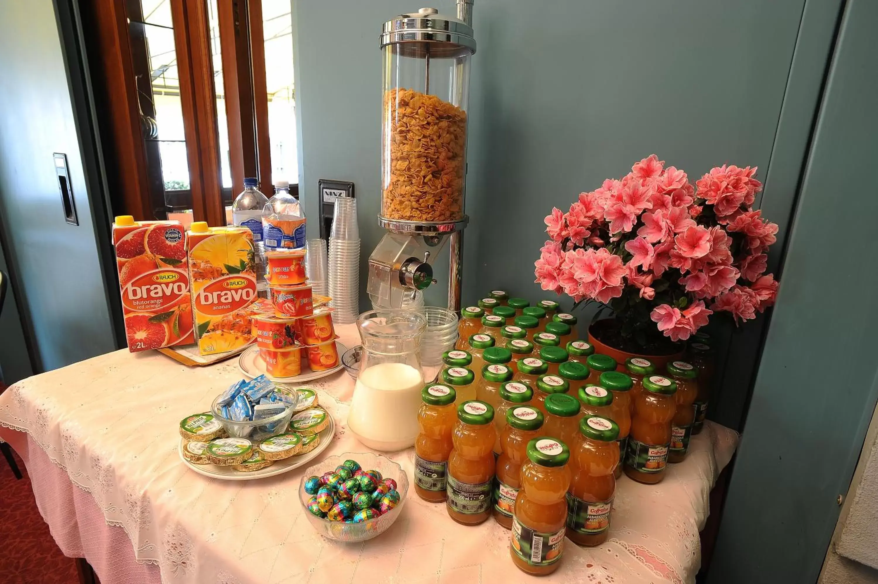 Italian breakfast in Hotel Villa Kinzica Italian breakfast in Hotel Villa Kinzica