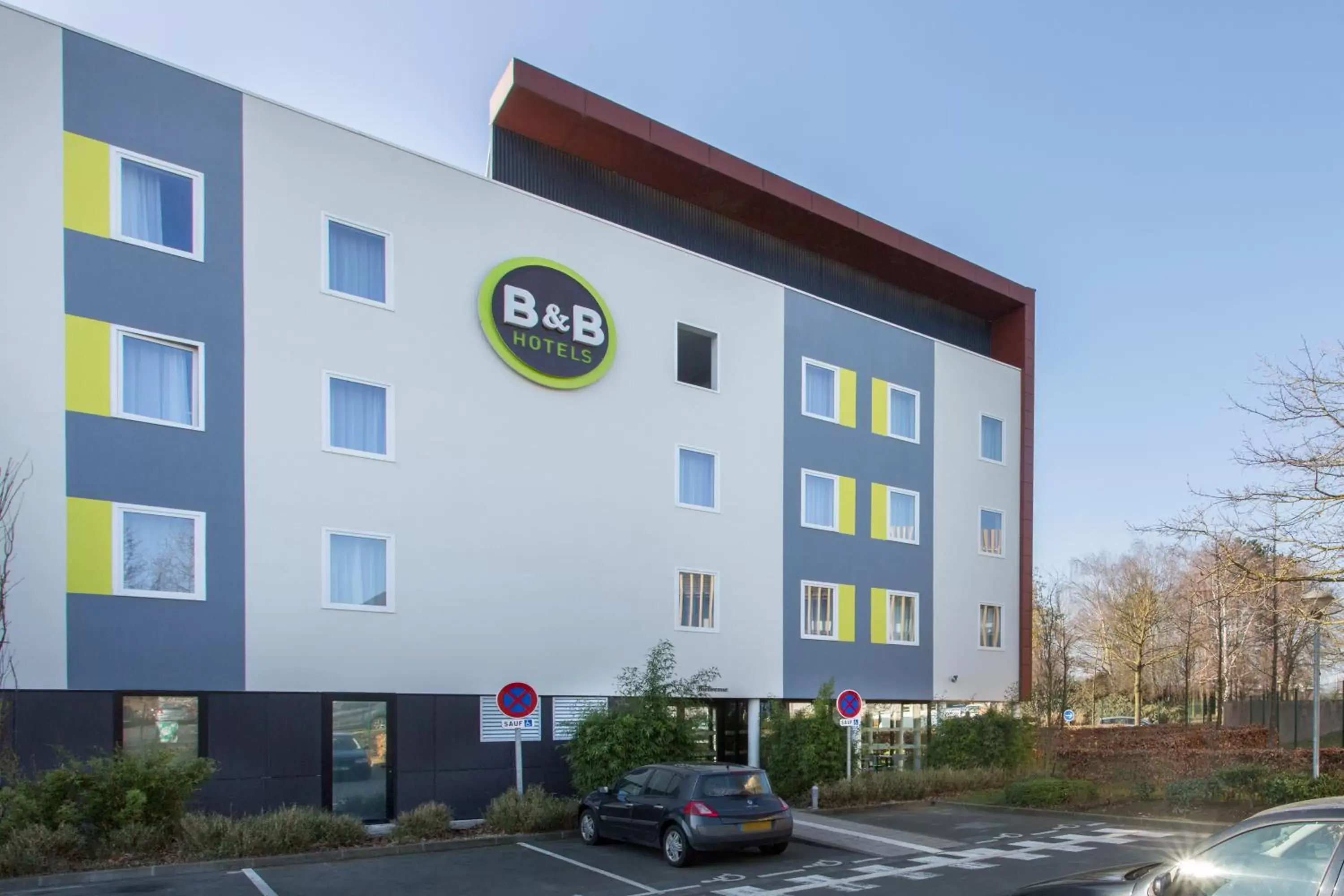 Facade/entrance, Property Building in B&B HOTEL Arras