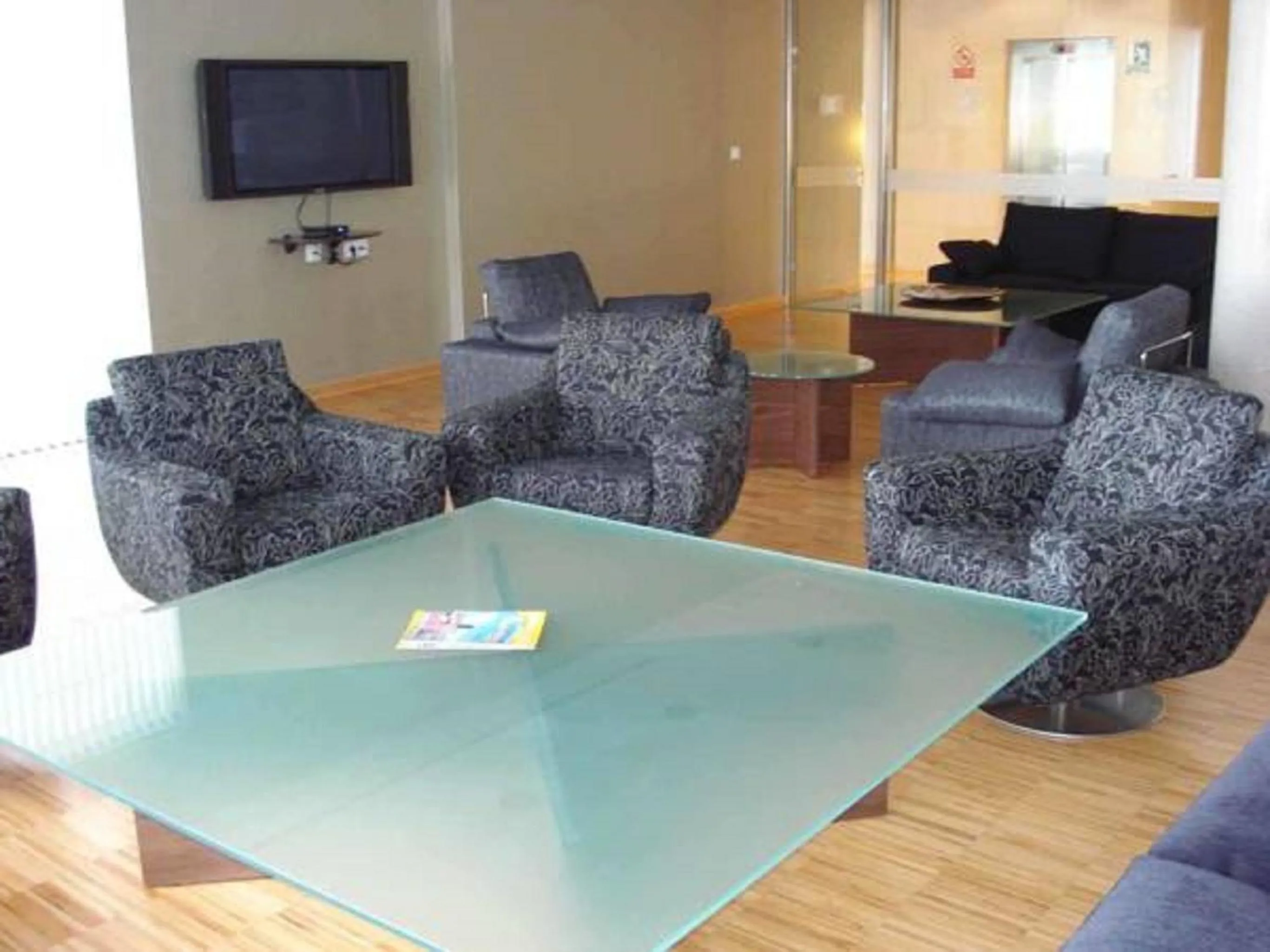 Business facilities in Executive Sport