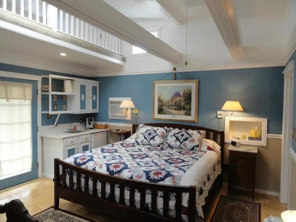 Bed in Book Nook Inn