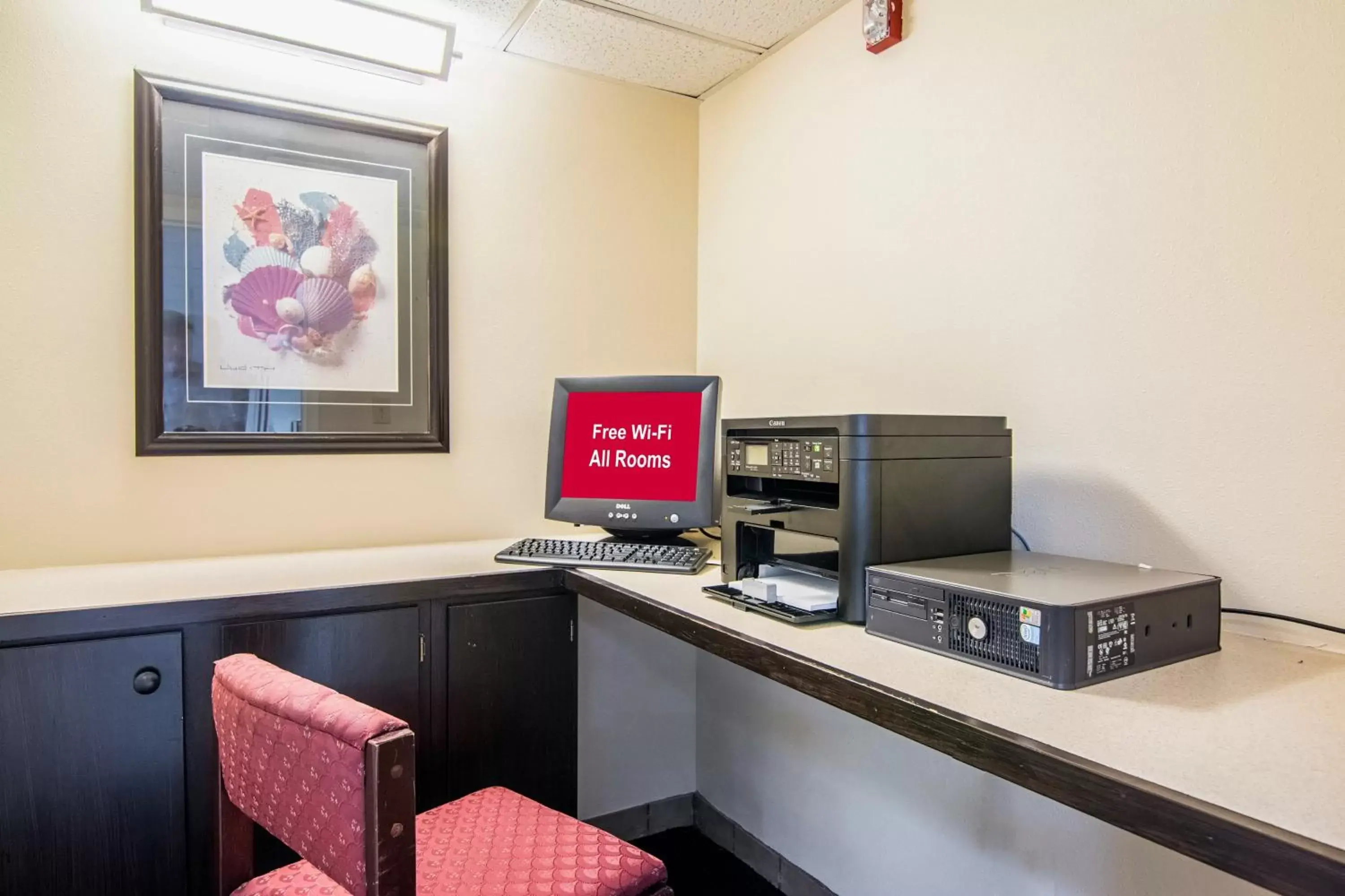 Business facilities in Red Roof Inn Fayetteville I-95