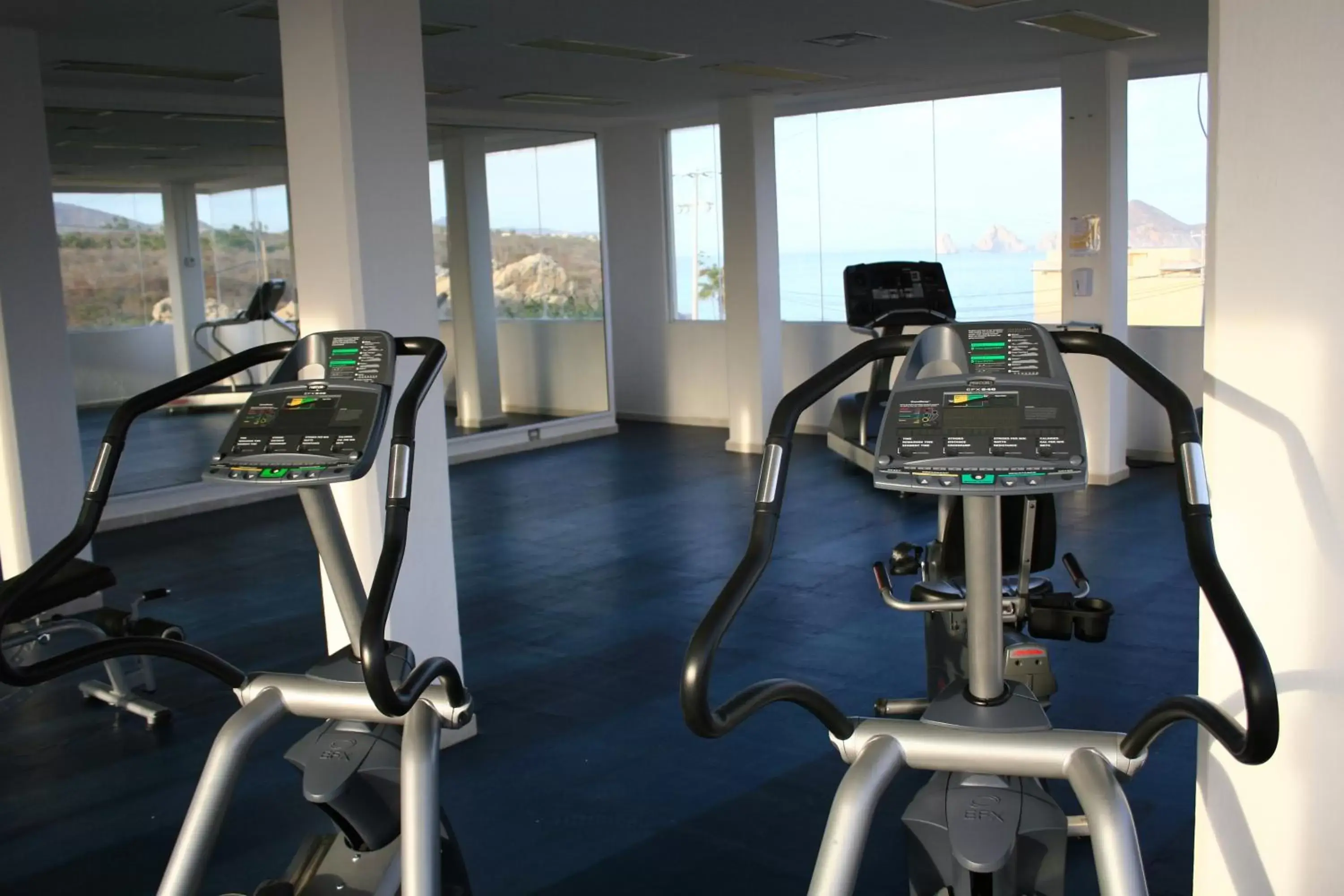 Fitness centre/facilities, Fitness Center/Facilities in Sunrock Hotel & Suites