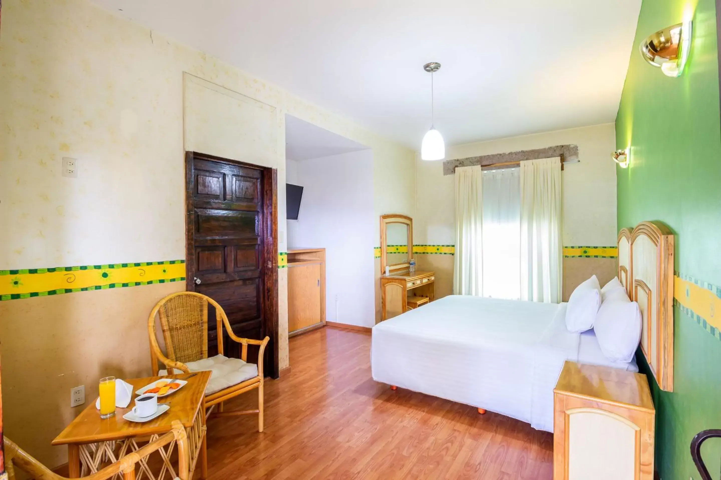 Photo of the whole room in Hotel Hacienda Montesinos