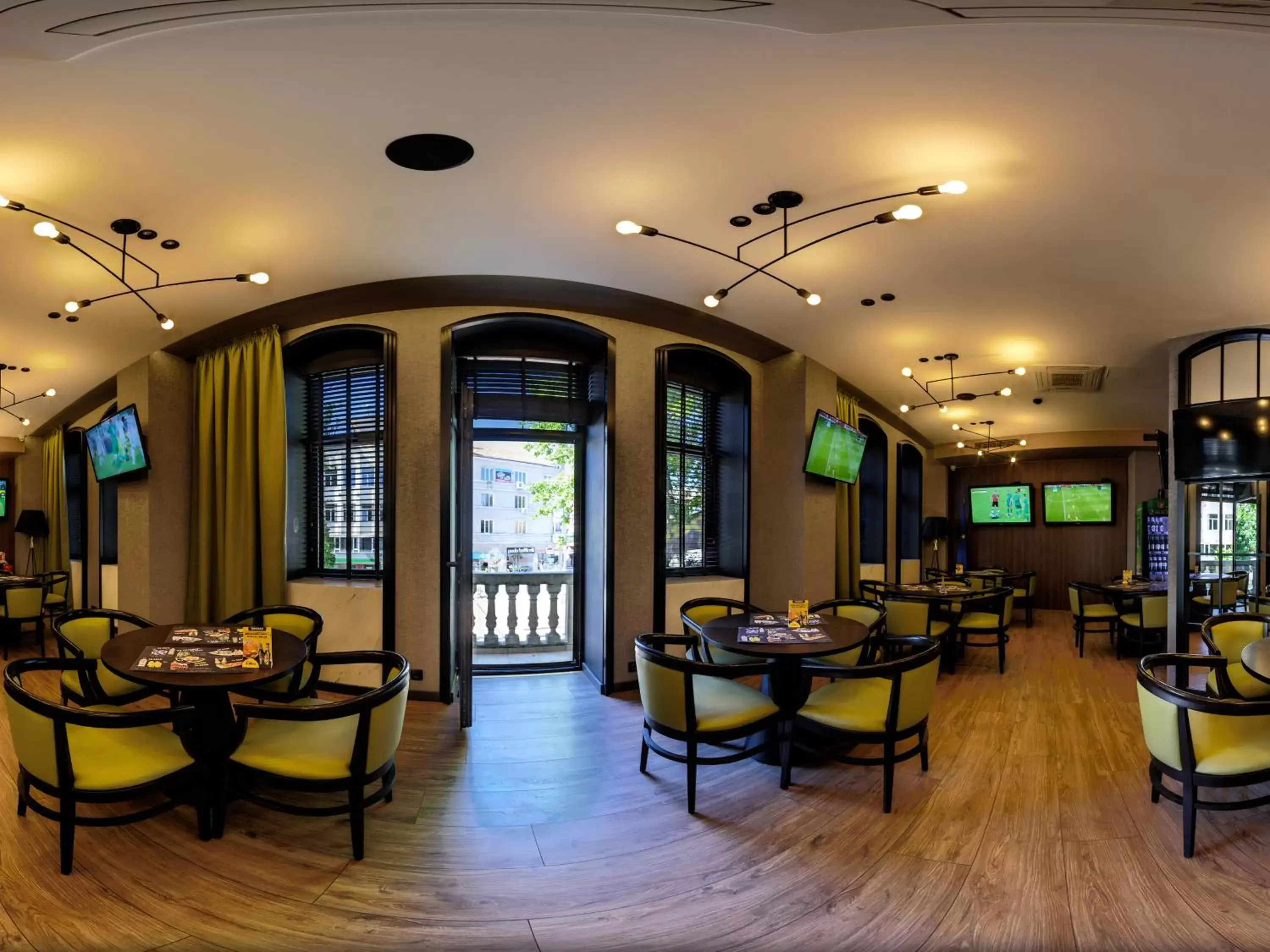 Restaurant/Places to Eat in Efbet Hotel