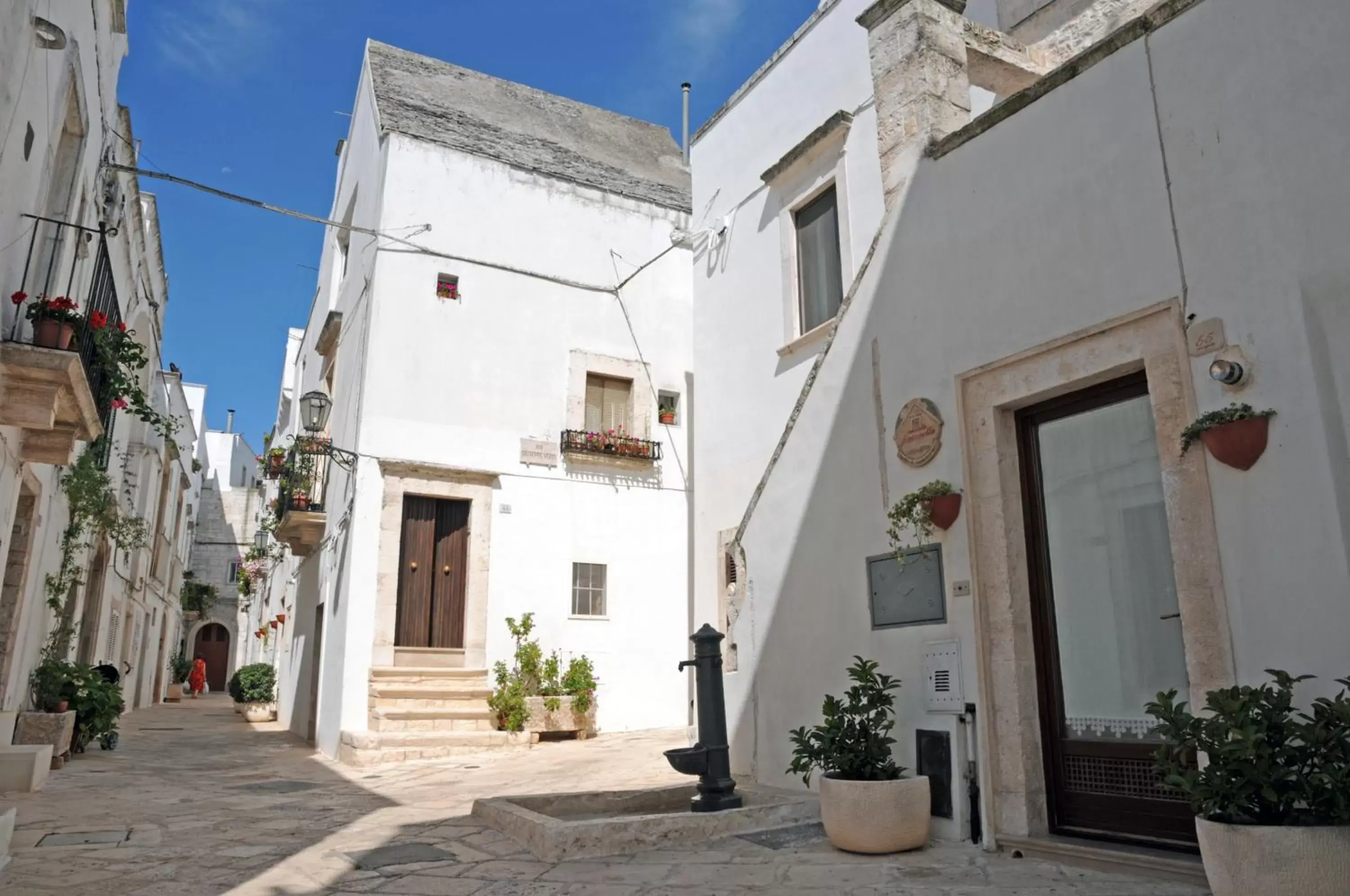 Facade/entrance, Property Building in Albergo Diffuso Sotto le Cummerse