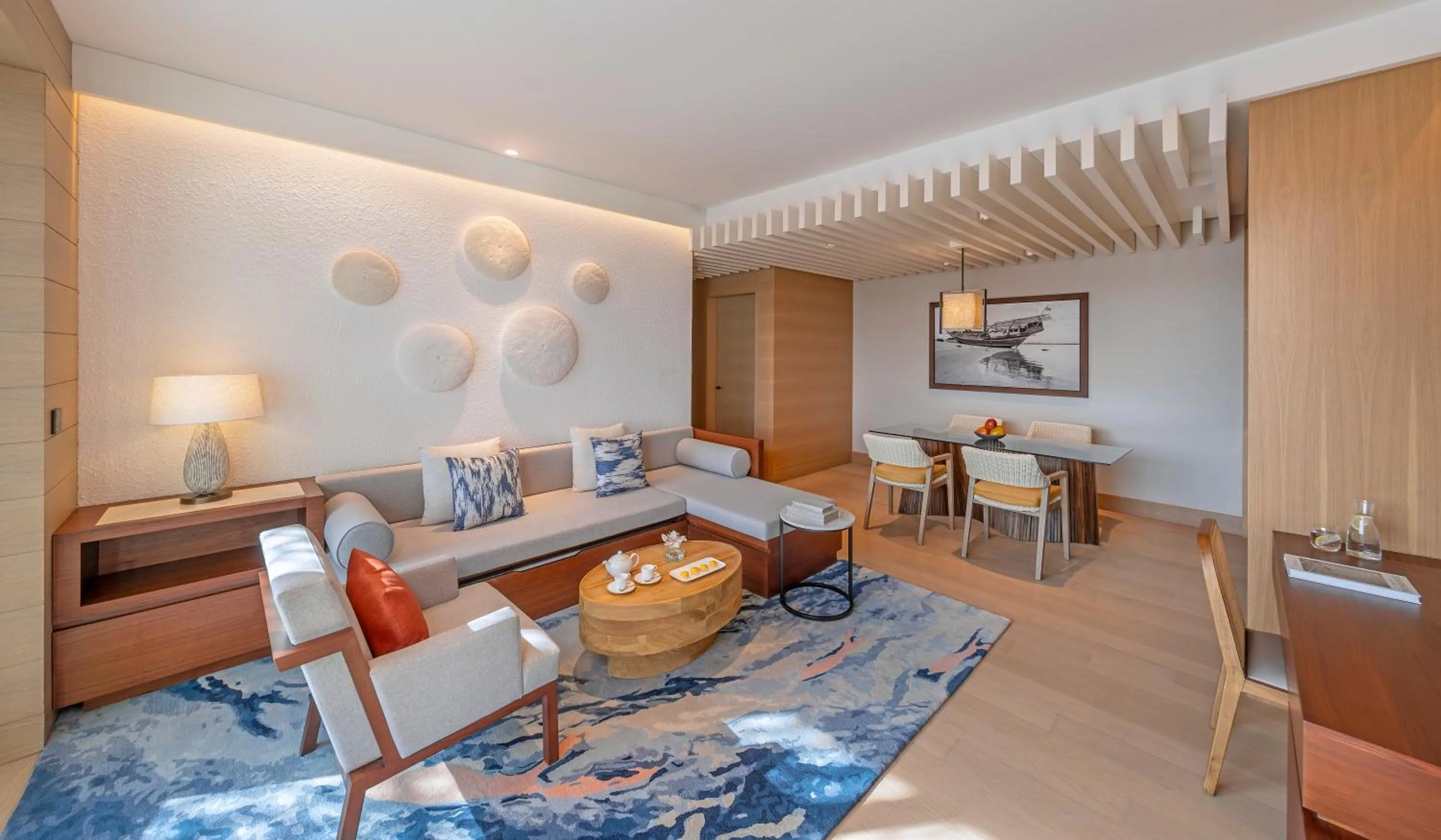 Living room, Bed in Anantara Mina Ras Al Khaimah Resort