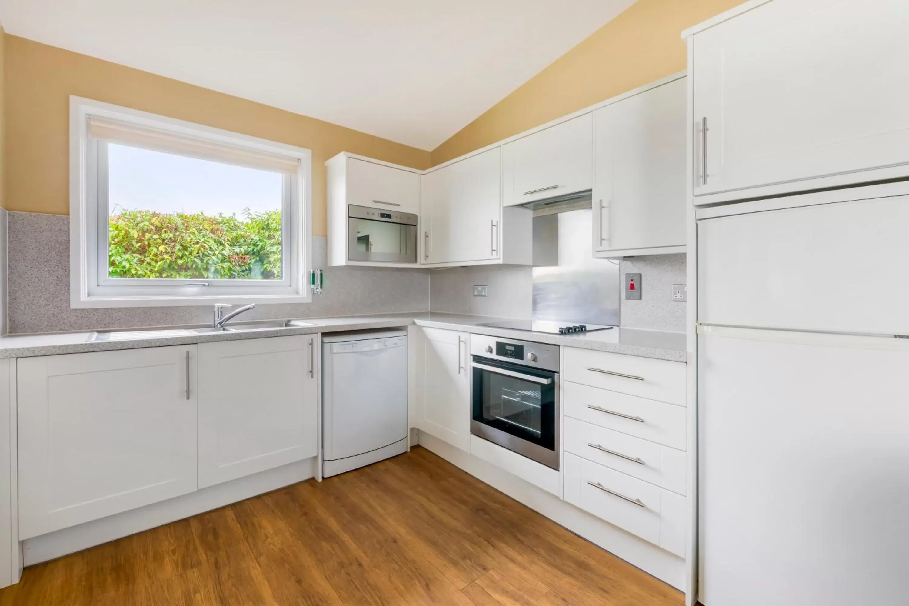 Kitchen or kitchenette, Kitchen/Kitchenette in Pine Lake Resort