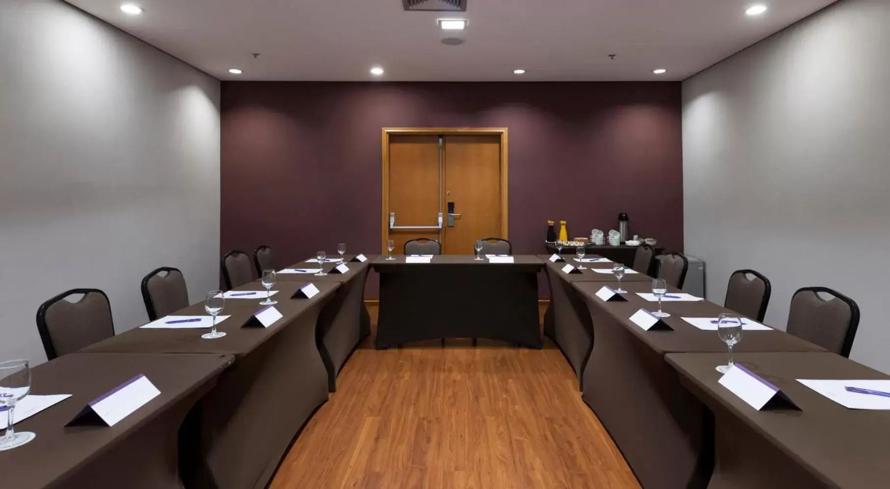 Meeting/conference room in ibis Campinas