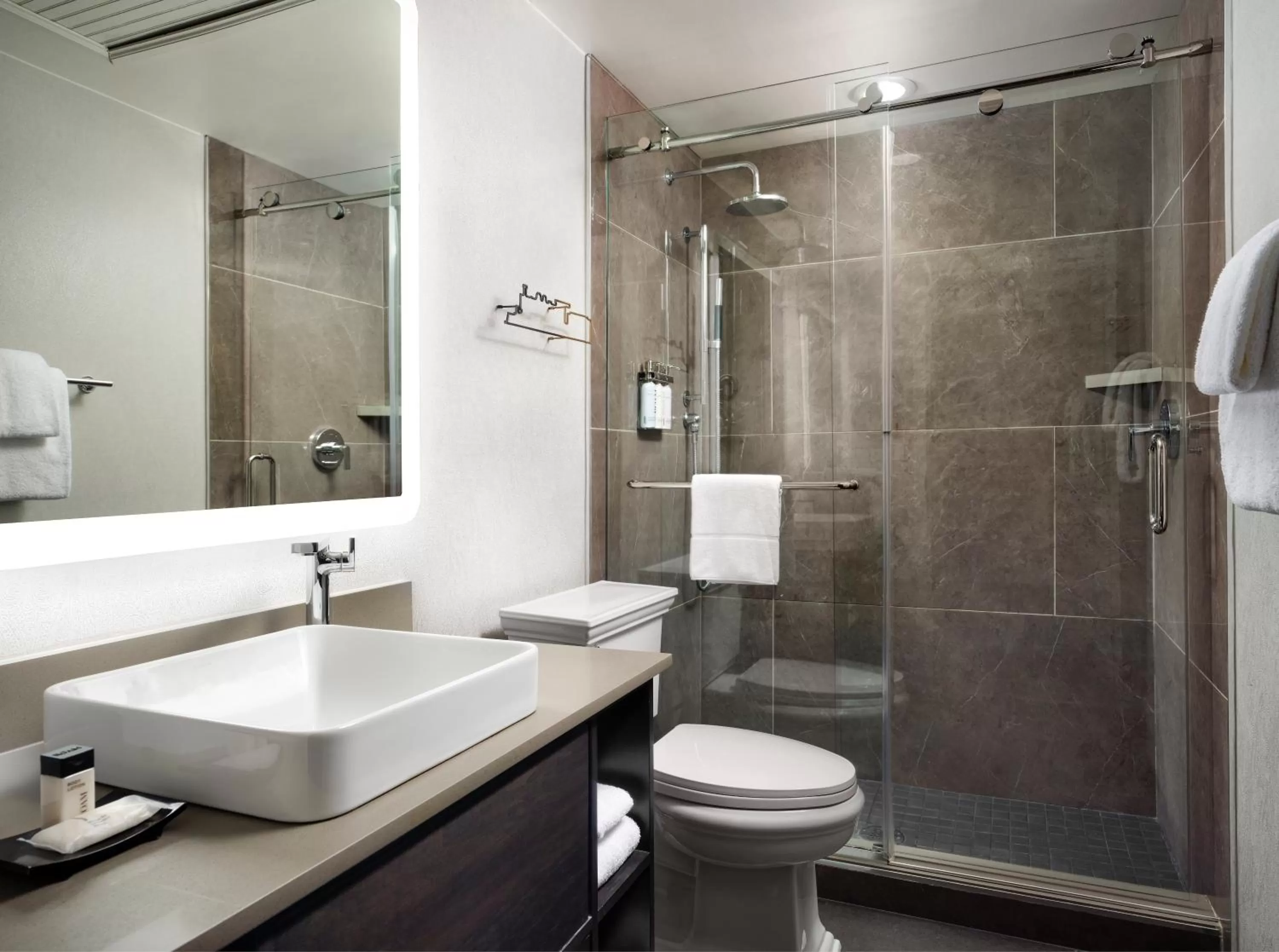 Bathroom in The Union Station Nashville Yards, Autograph Collection