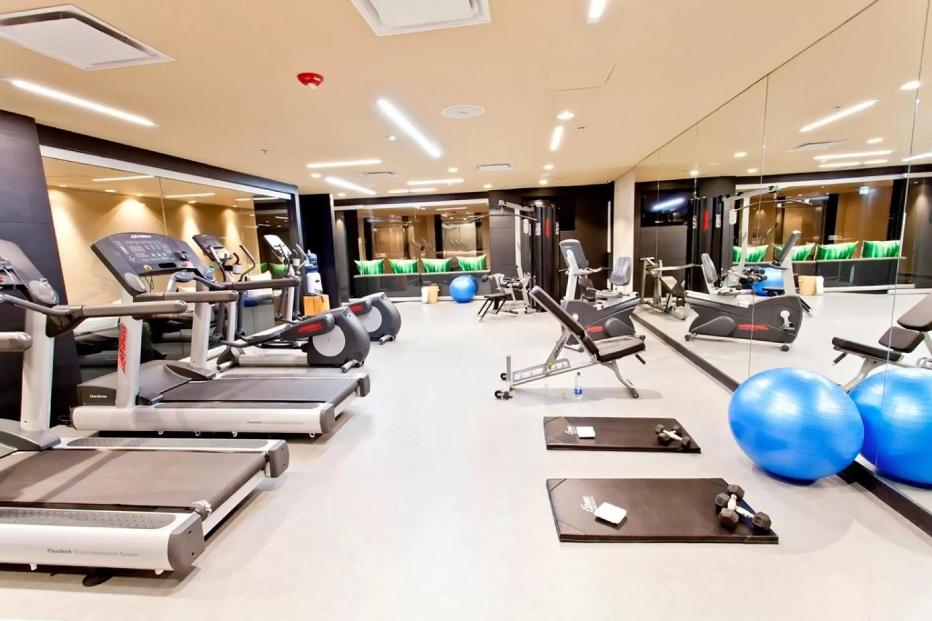 Fitness centre/facilities, Fitness Center/Facilities in Movich Buro 26