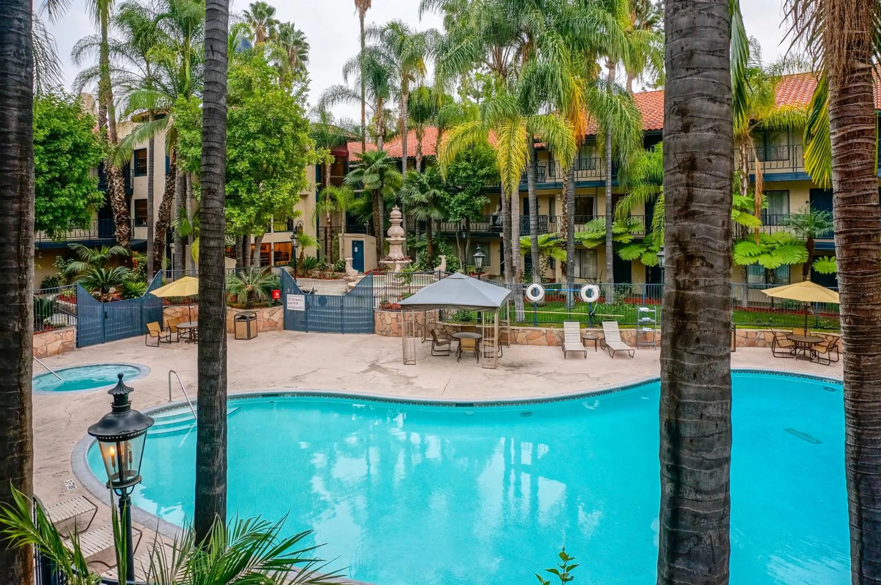 Day in Vanllee Hotel