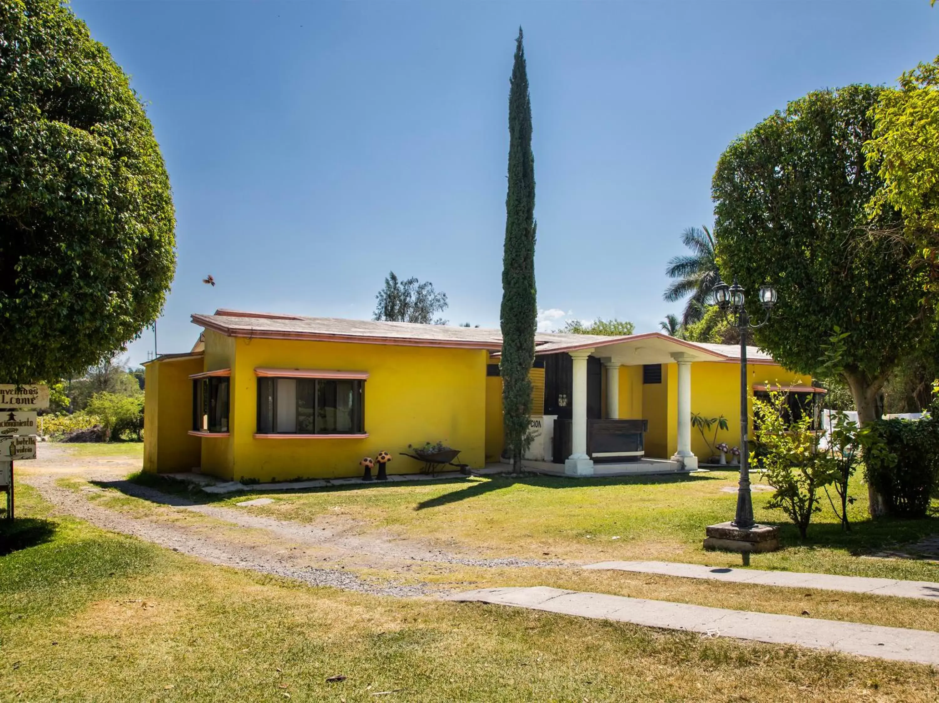Property Building in Villas El Paraiso