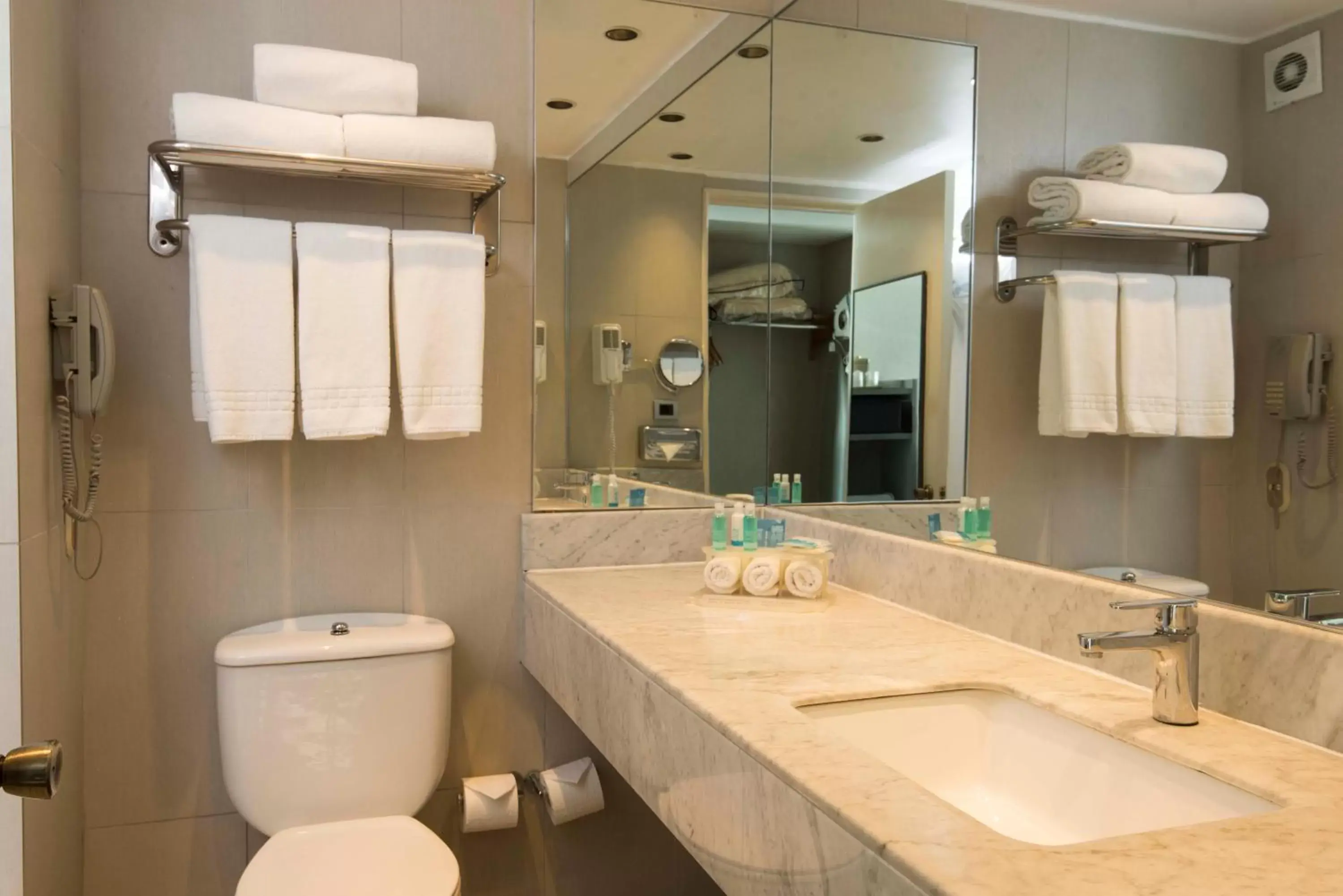 Bathroom in Holiday Inn Express - Antofagasta, an IHG Hotel
