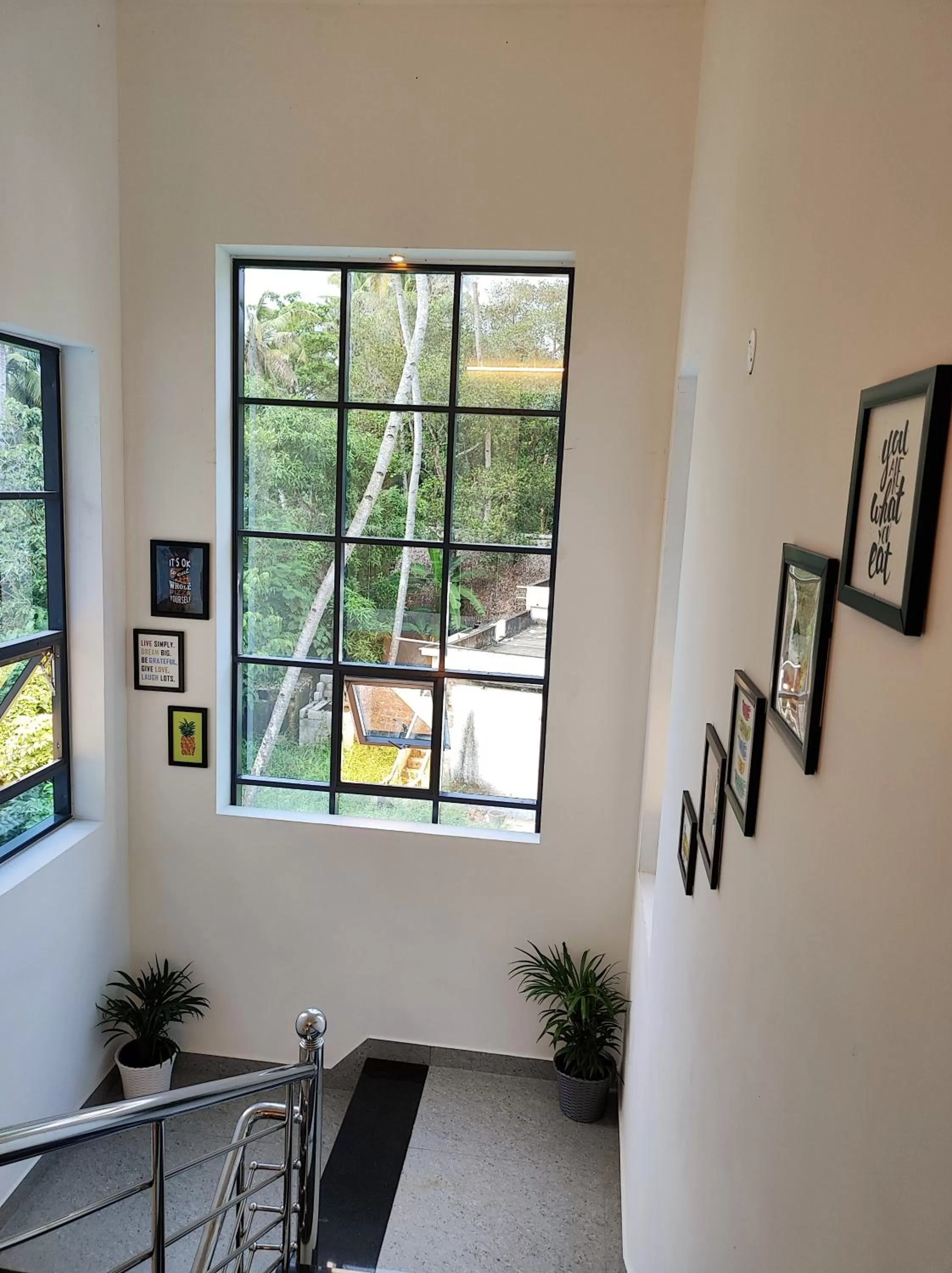 Living room in Happy Buddha S4