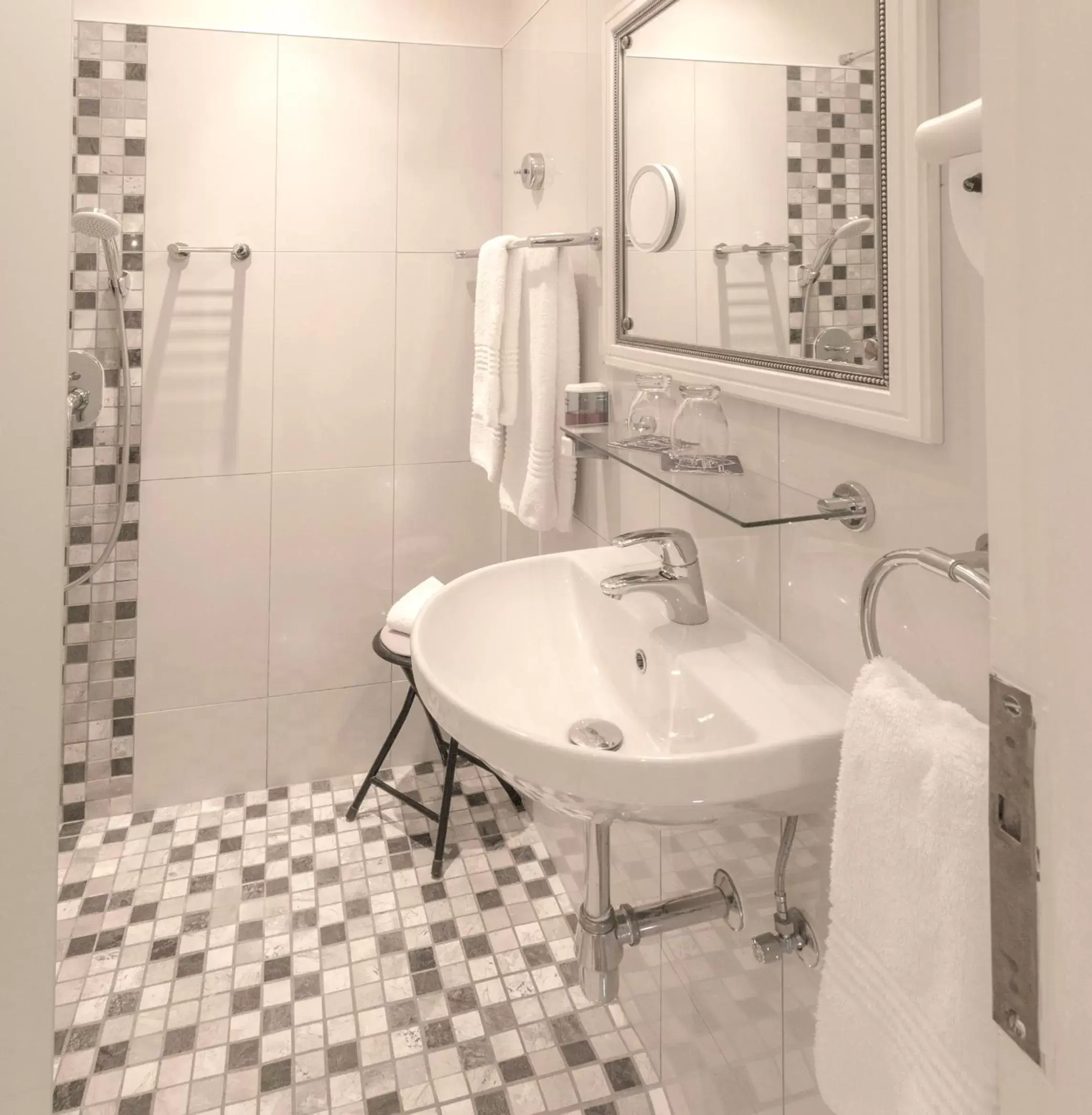 Bathroom in Hansa Hotel Swakopmund